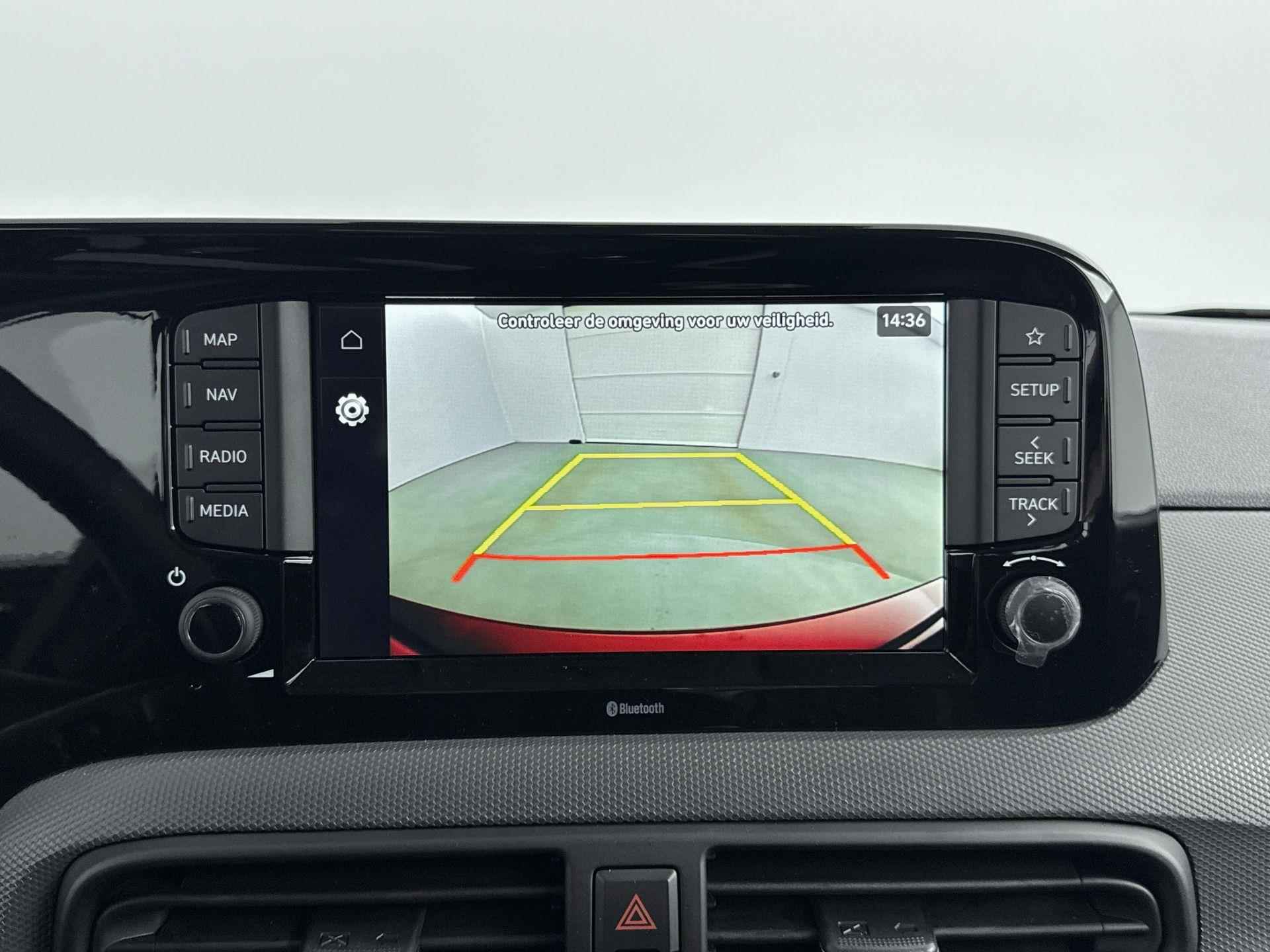 Hyundai i10 1.0 Comfort Smart | Incl. €1000,- Smart Bonus! | Navigatie | Camera | Apple Carplay | Cruise control | Airco | - 12/28