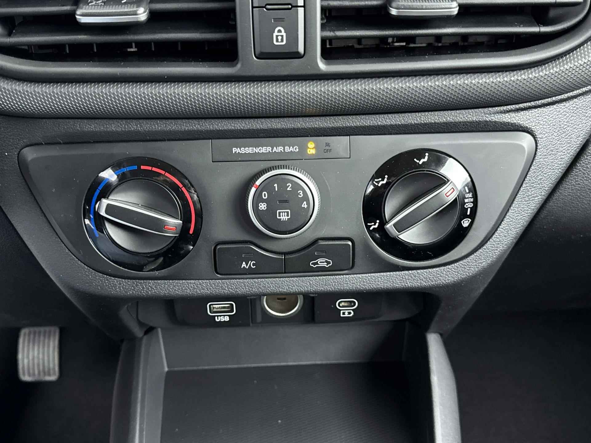 Hyundai i10 1.0 Comfort Smart | Incl. €1000,- Smart Bonus! | Navigatie | Camera | Apple Carplay | Cruise control | Airco | - 14/28