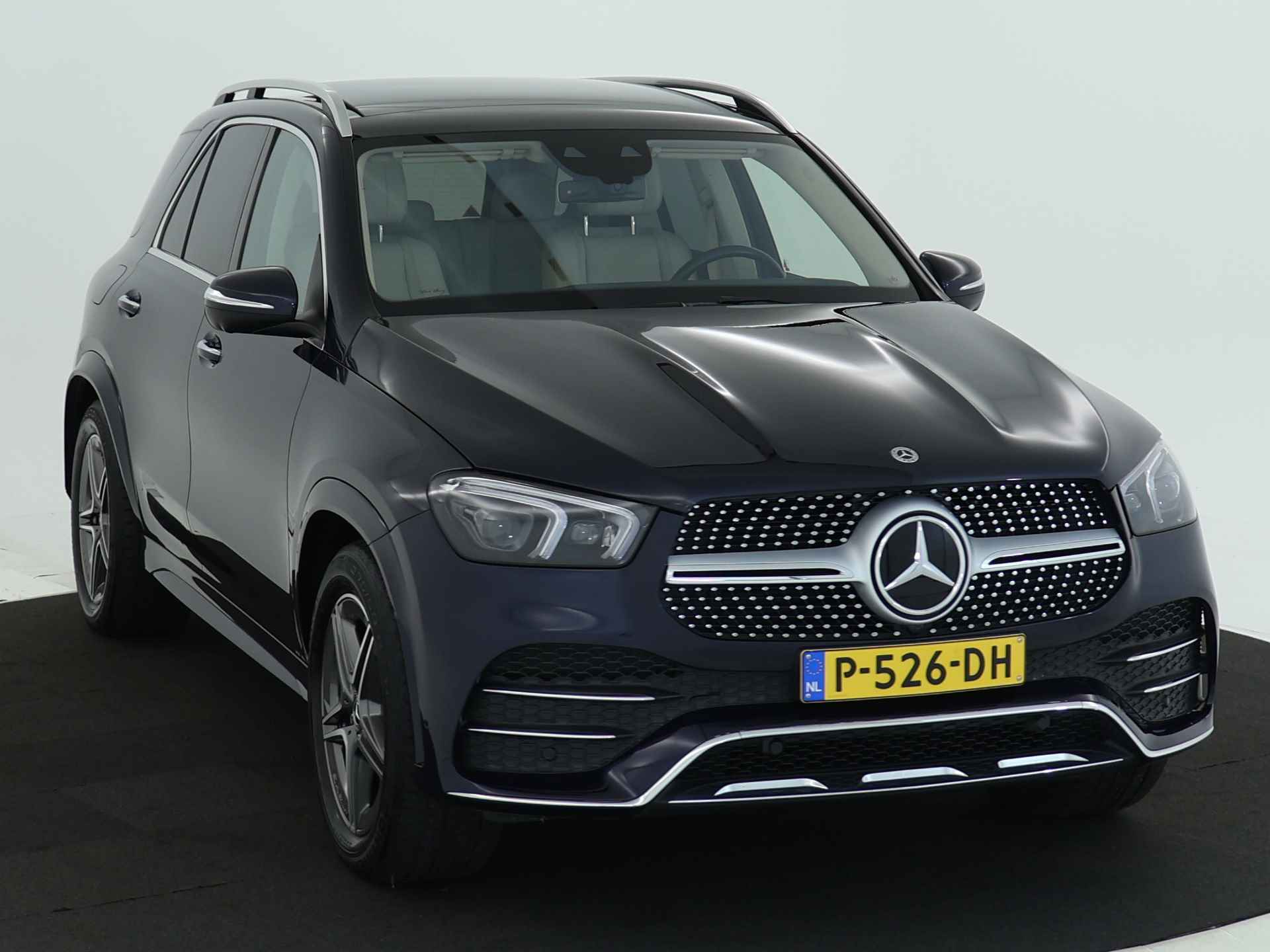 Mercedes-Benz GLE 350 e 4MATIC Premium Plus AMG | Panoramadak | Burmester | 360°-camera | Luchtvering | Memory Stoelen | Distronic | Trekhaak | Rijassistentiepakket | Inclusief 24 maanden MB Certified garantie voor Europa. - 29/46