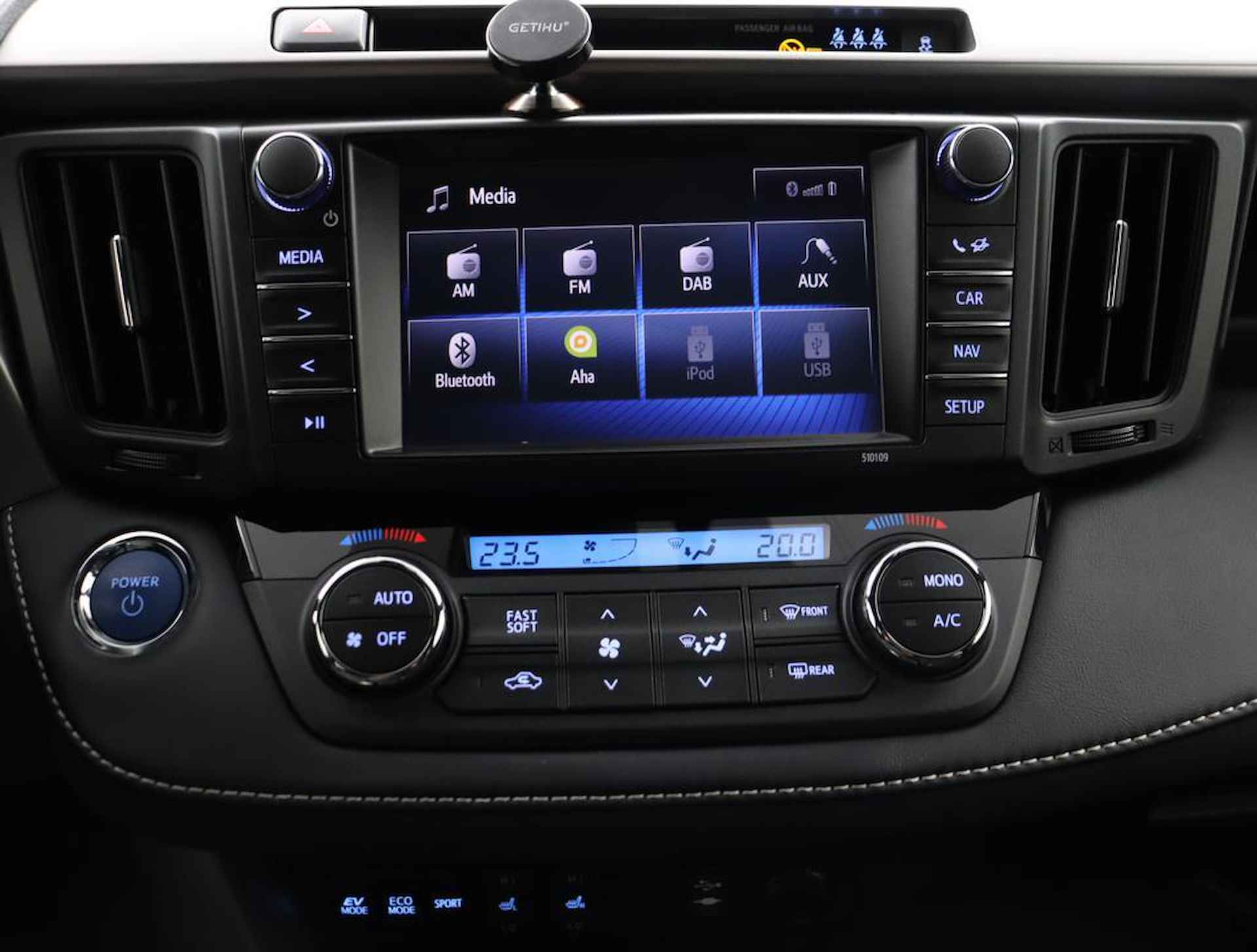 Toyota RAV4 2.5 Hybrid Style | Navigatie | Camera | Volledige historie | Trekhaak afneembaar | Parkeerhulp V+A | - 50/57