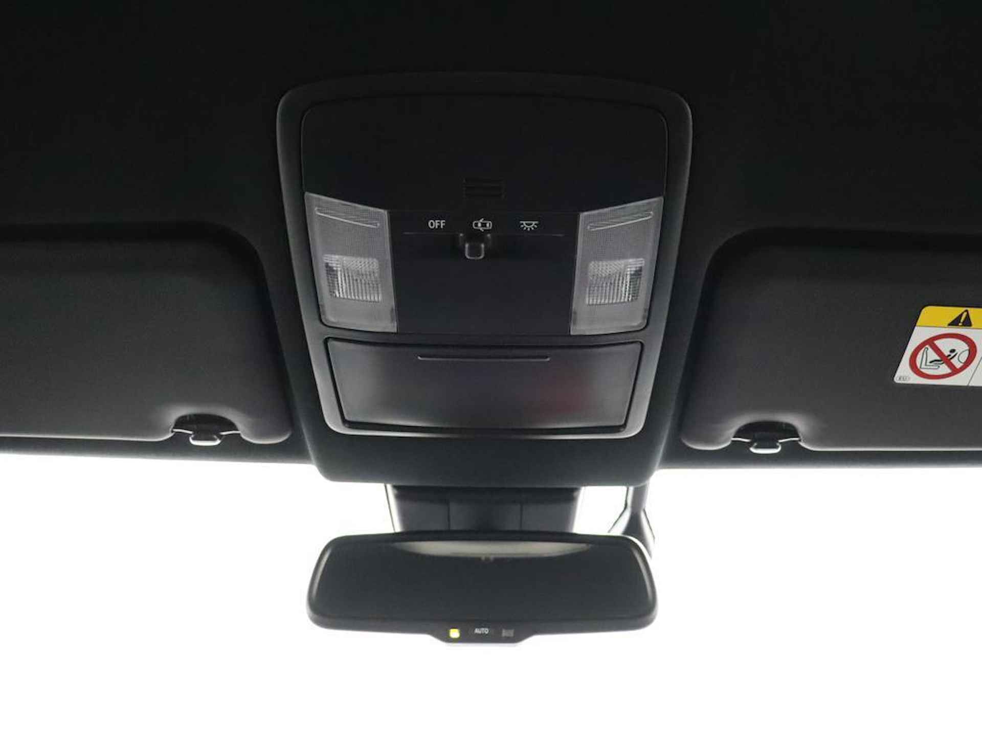 Toyota RAV4 2.5 Hybrid Style | Navigatie | Camera | Volledige historie | Trekhaak afneembaar | Parkeerhulp V+A | - 24/57