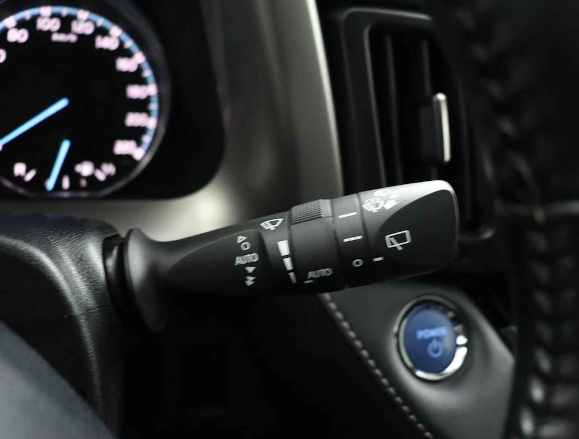 Toyota RAV4 2.5 Hybrid Style | Navigatie | Camera | Volledige historie | Trekhaak afneembaar | Parkeerhulp V+A | - 34/57