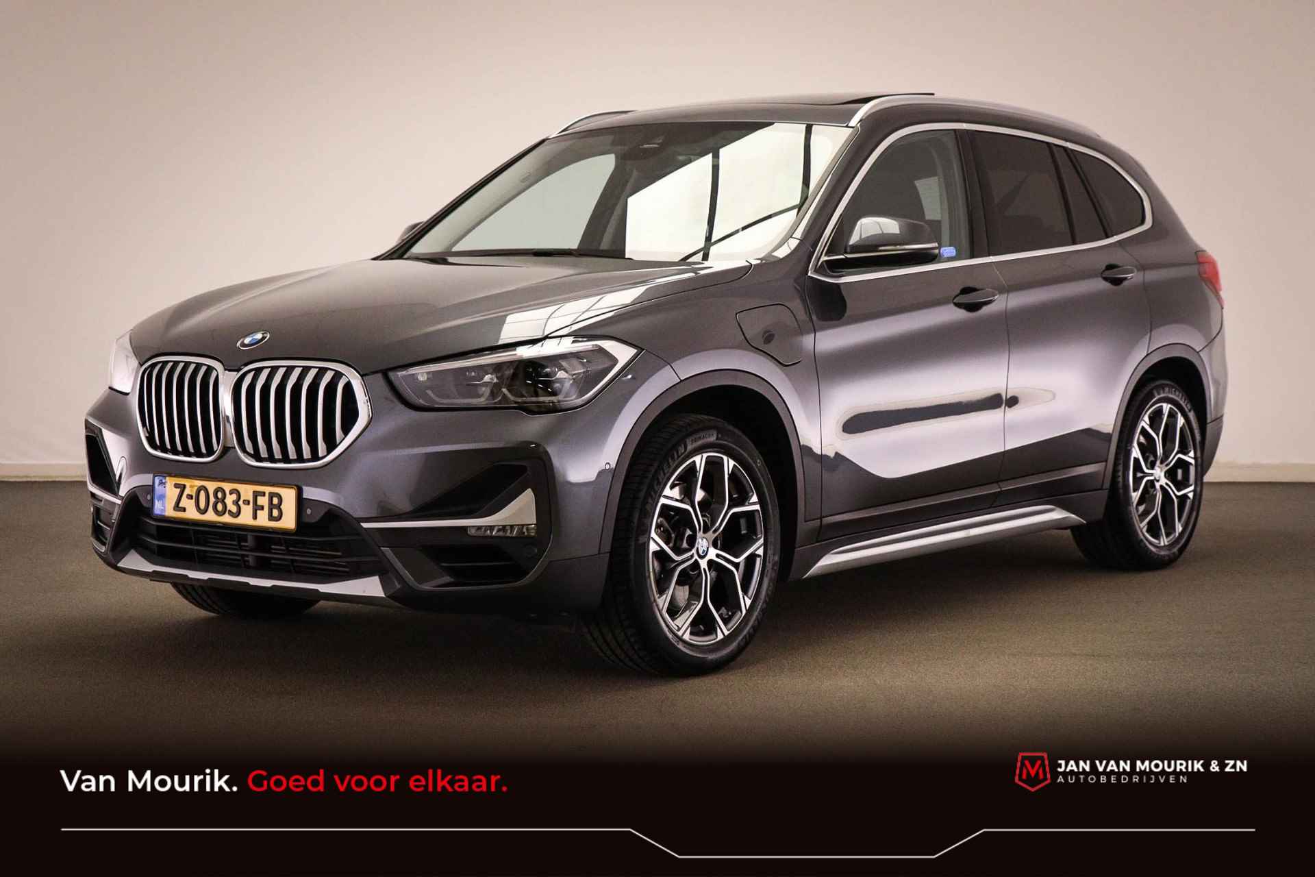 BMW X1 xDrive25e High Executive Edition | PANORAMADAK | DAB | CAMERA | TREKHAAK AFNEEMBAAR