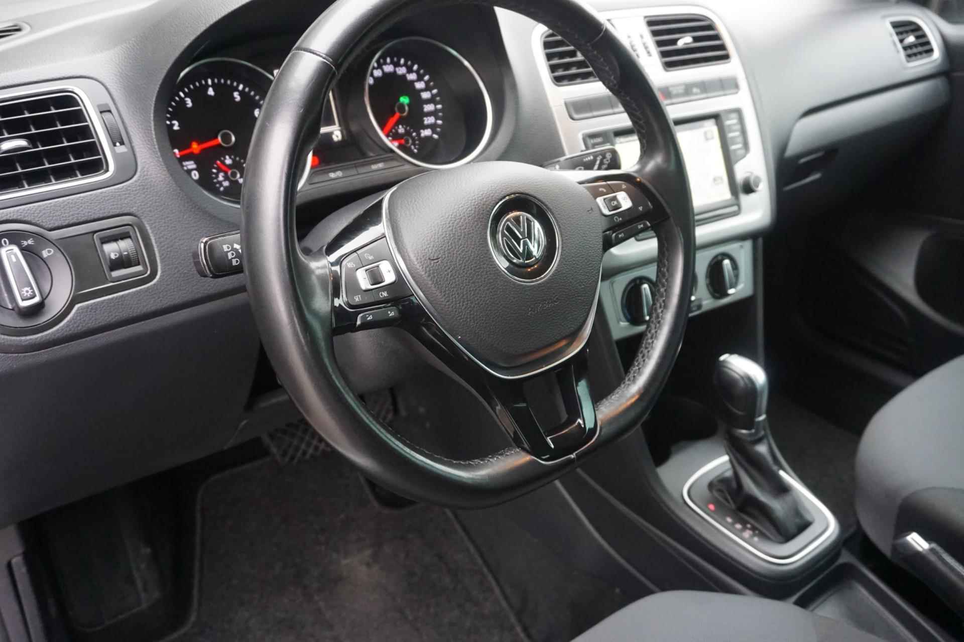 Volkswagen Polo 1.0 BlueMotion Edition * Cruise * Carplay * - 10/29