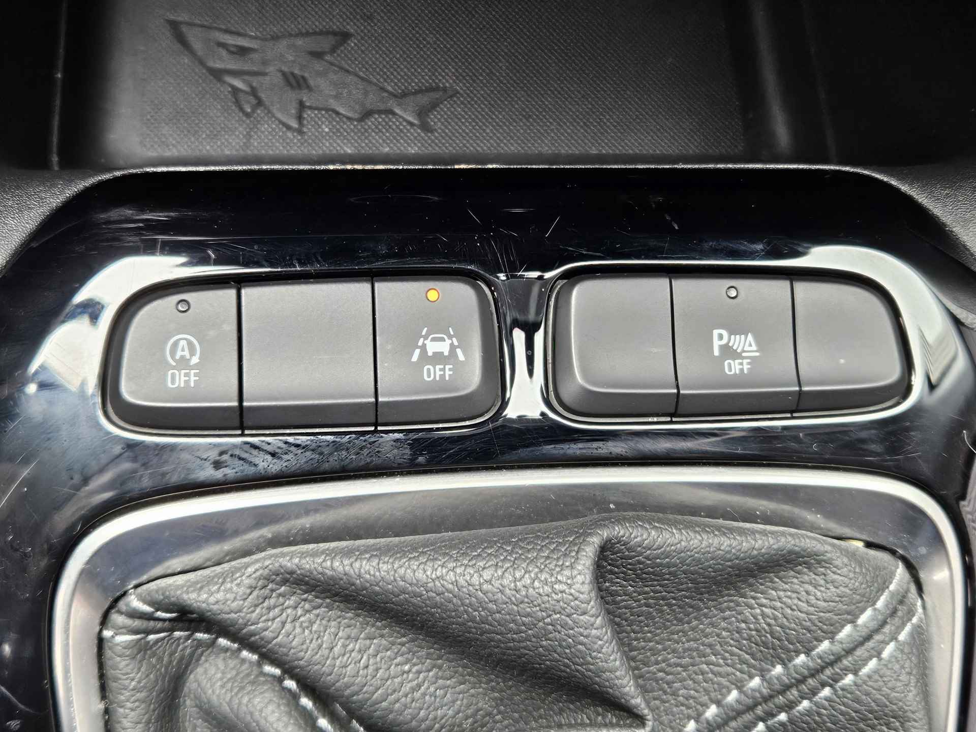 Opel Corsa 1.2 Edition Two Tone | Camera | Climate Control | Navigatie via Apple Carplay of Android Auto | Parkeersensoren voor en Achter !! | Stoelverwarming - 27/32