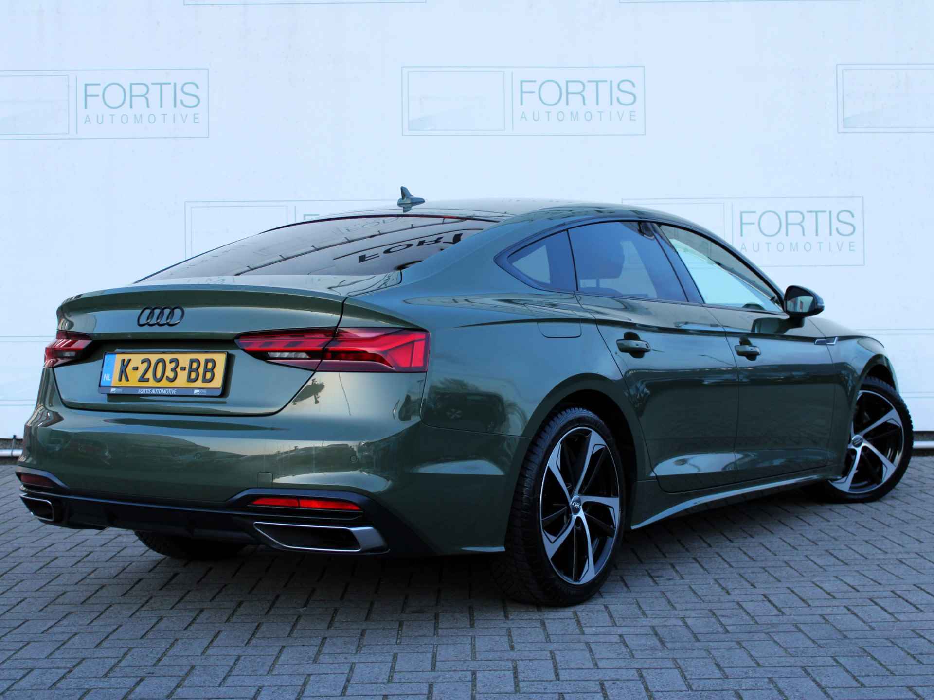 Audi A5 Sportback 40 TFSI Launch edition Business NL AUTO | CARPLAY | UNIEKE KLEUR | LEDER | VIRTUAL COCKPIT | - 3/35