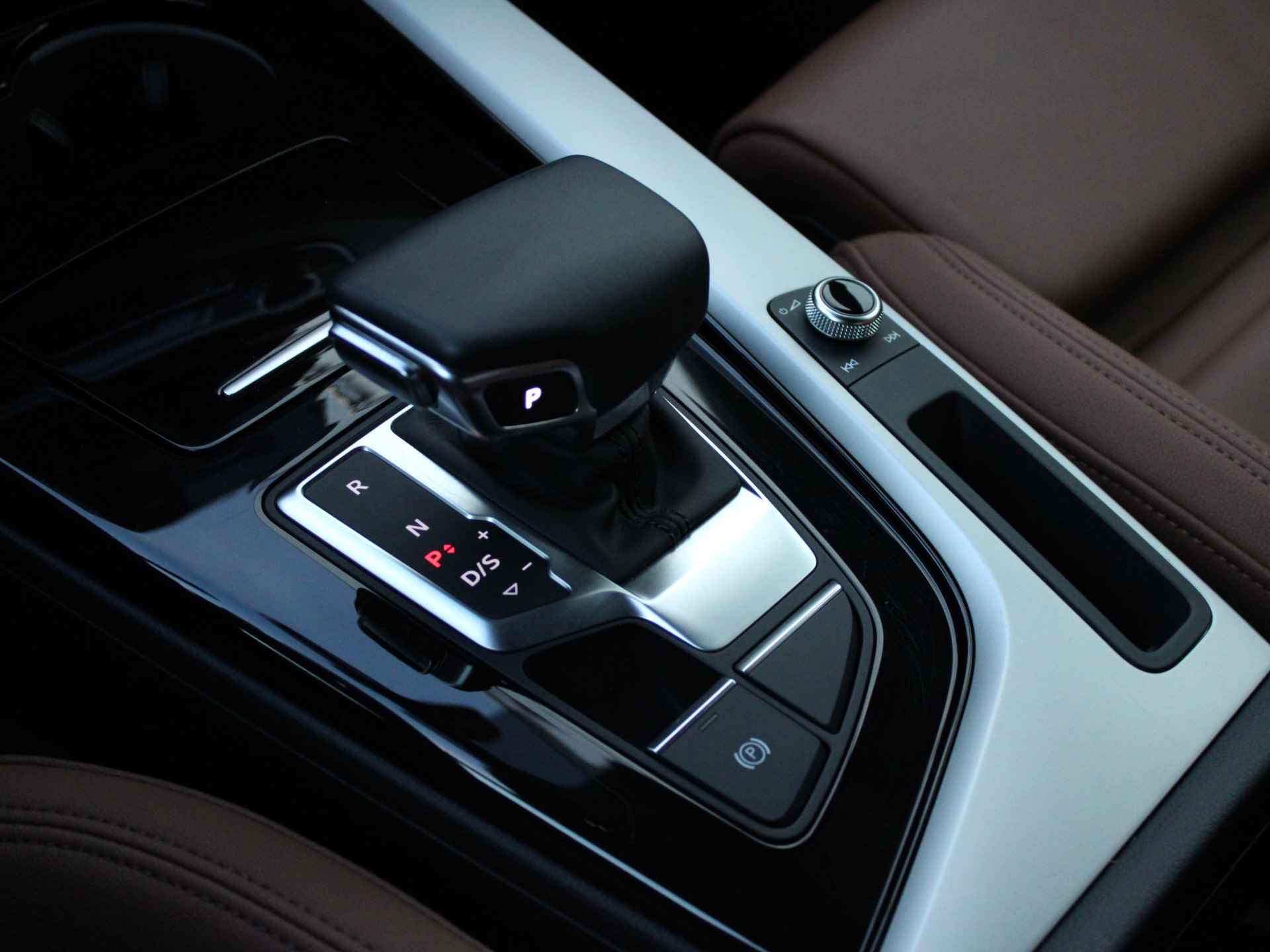 Audi A5 Sportback 40 TFSI Launch edition Business NL AUTO | CARPLAY | UNIEKE KLEUR | LEDER | VIRTUAL COCKPIT | - 18/35