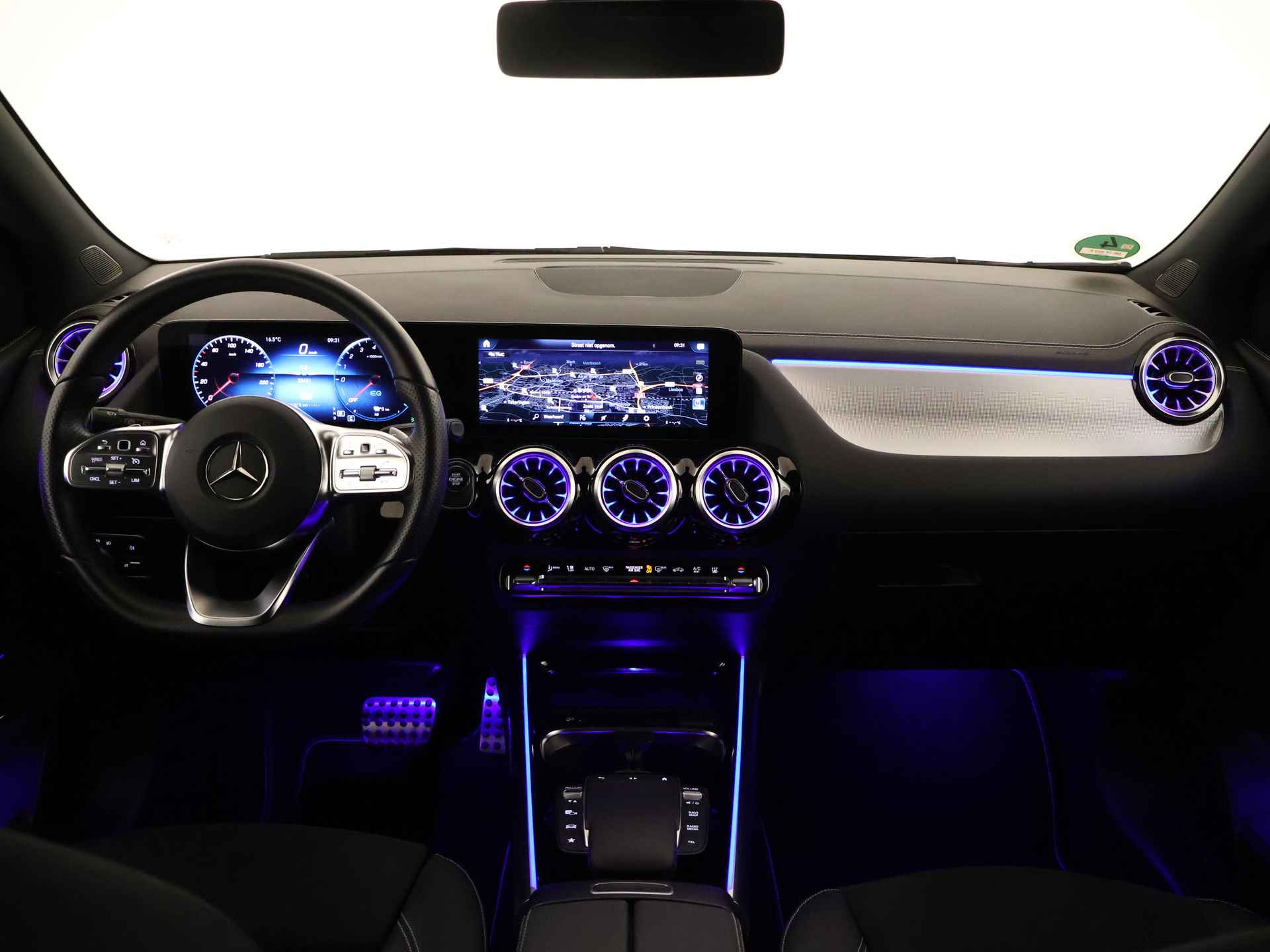 Mercedes-Benz B-Klasse 250 e AMG Plug-In Hybride | Achteruitrijcamera | Nightpakket | Sfeerverlichting | Apple Carplay | Inclusief 24 maanden MB Certified garantie voor Europa. - 6/44