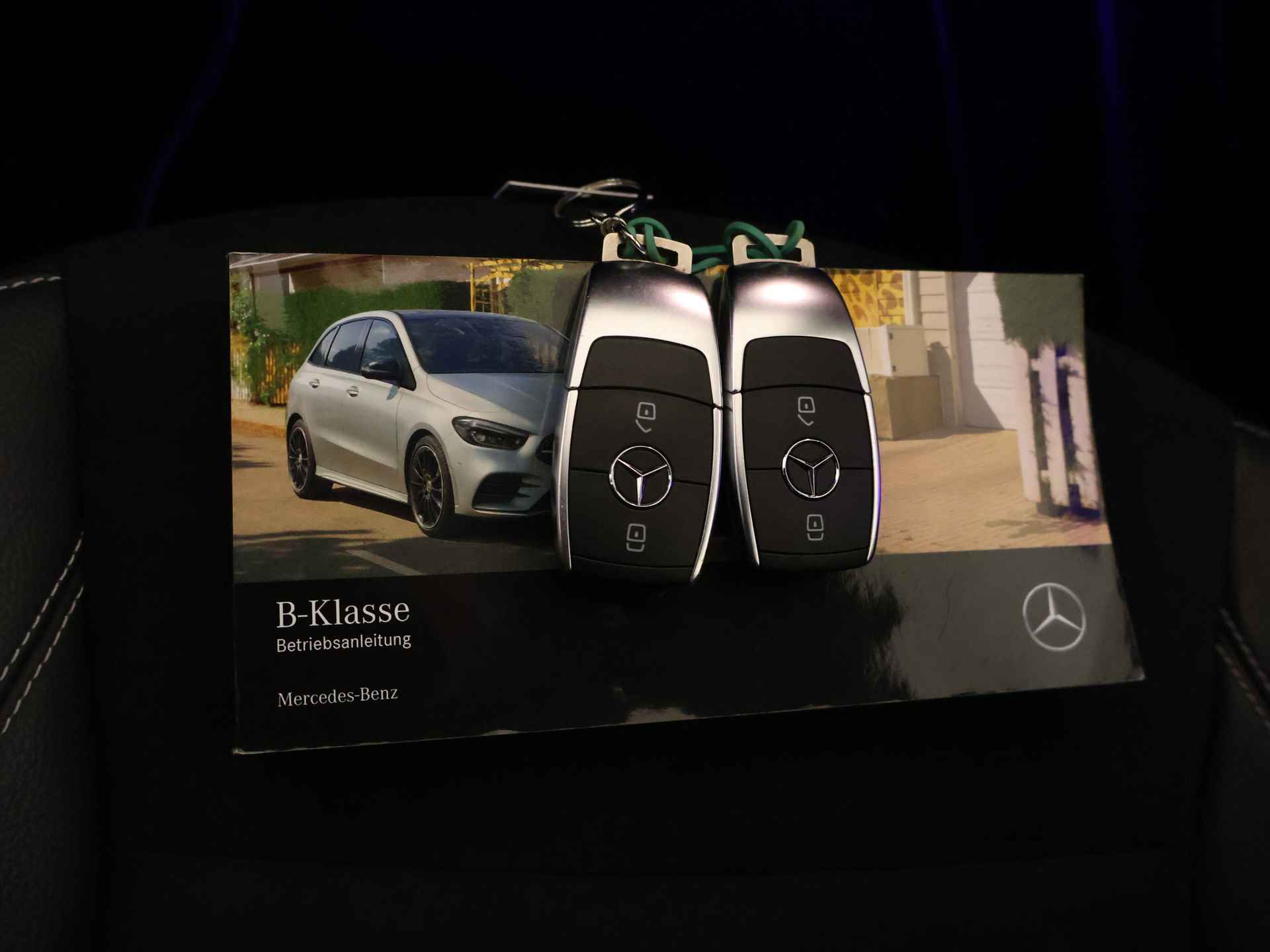 Mercedes-Benz B-Klasse 250 e AMG Plug-In Hybride | Achteruitrijcamera | Nightpakket | Sfeerverlichting | Apple Carplay | Inclusief 24 maanden MB Certified garantie voor Europa. - 14/44