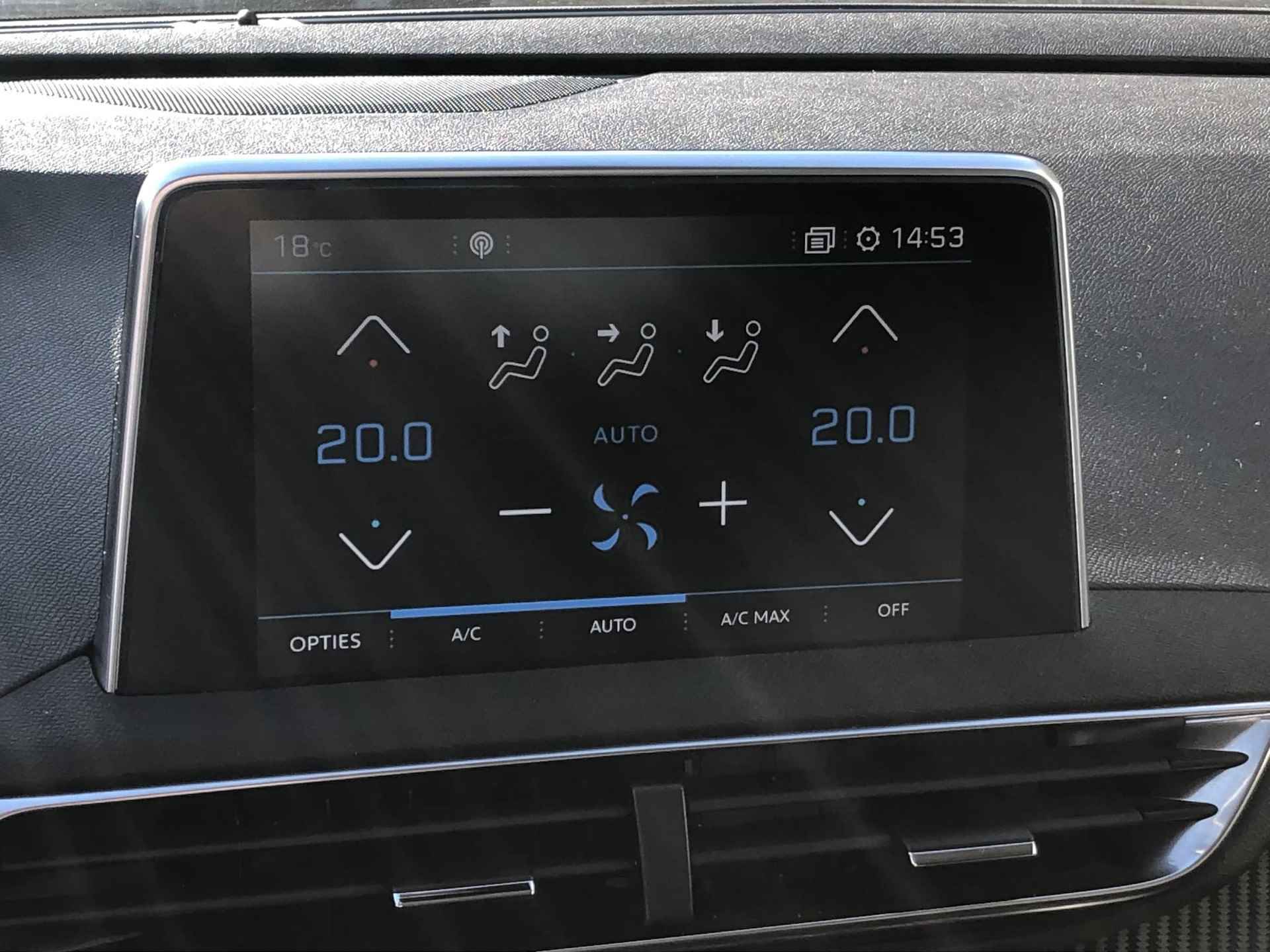 Peugeot 3008 1.2 PureTech Blue Lease Executive | Navigatie | Cruise Control | Carplay | Parkeersensoren - 20/27