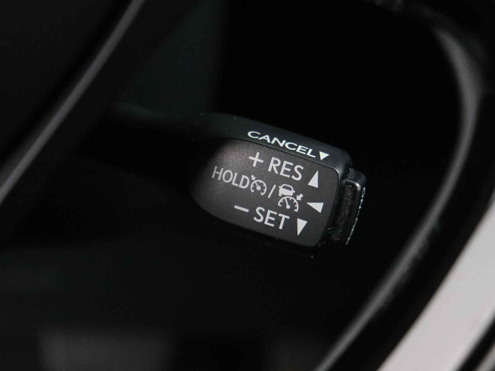 Toyota C-HR 1.8 Hybrid Dynamic | Trekhaak | Navigatie | Stoelverwarming | - 21/39