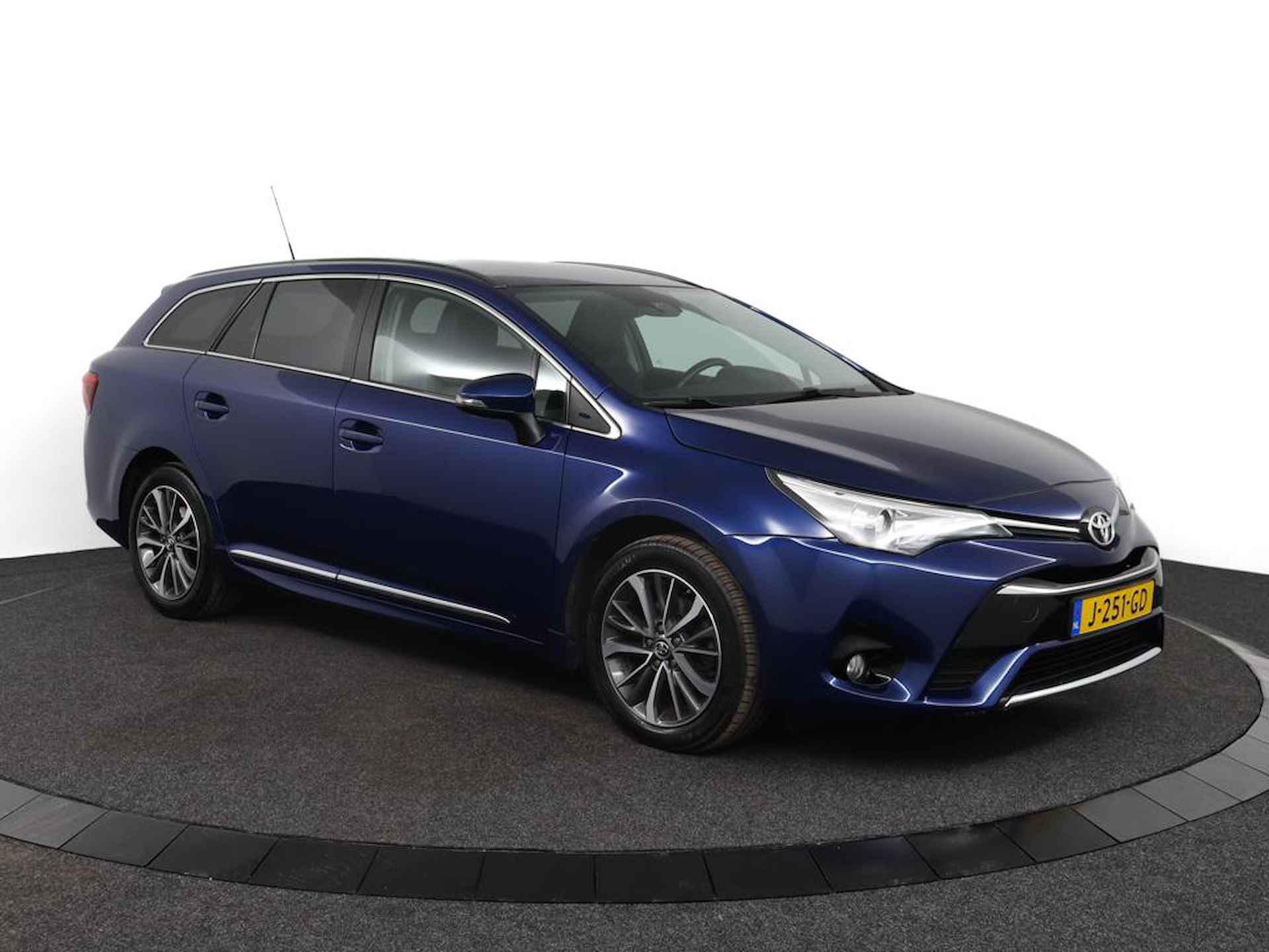 Toyota Avensis Touring Sports 1.8 VVT-i Executive |Camera|Stoelver|Nette staat| - 7/28