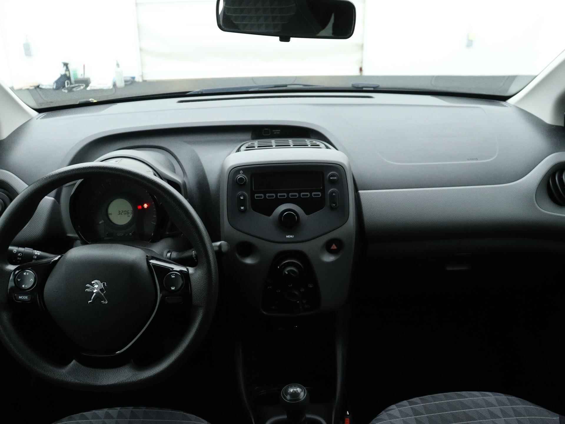 Peugeot 108 Active 72pk | Airco | Bluetooth | DAB+ radio | Dealeronderhouden | Zuinig en voordelig autorijden! | - 12/32