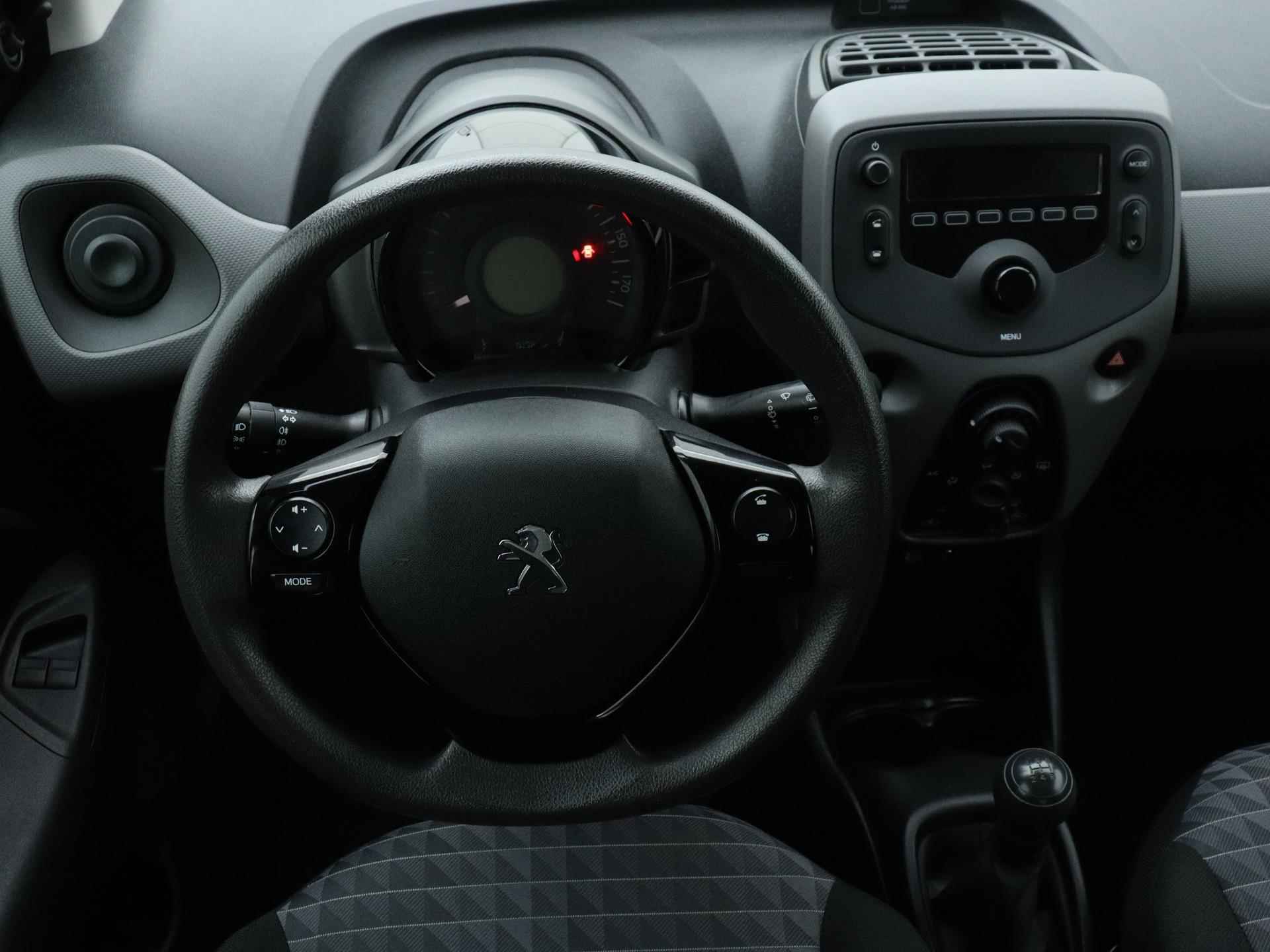 Peugeot 108 Active 72pk | Airco | Bluetooth | DAB+ radio | Dealeronderhouden | Zuinig en voordelig autorijden! | - 13/32