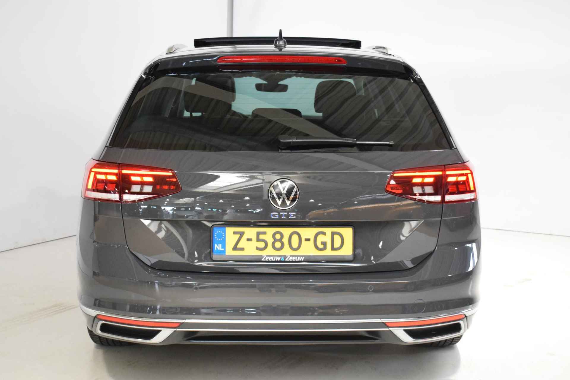 Volkswagen Passat Variant 1.4 TSI PHEV GTE Business | FACELIFT | Schuif/Kantel dak | Achteruitrijcamera | Parkeersensoren | Adaptive cruise control | Elektrische bestuurdersstoel + massagefunctie | Stoelverwarming | Apple Carplay/Android auto | - 11/51
