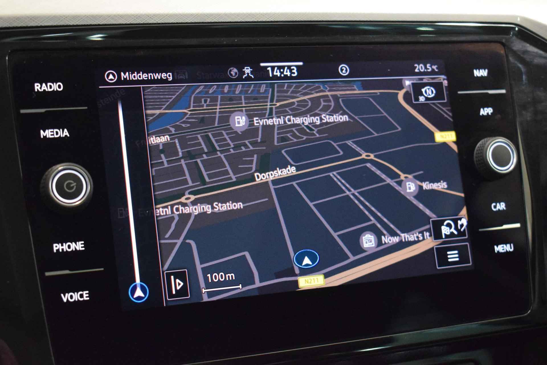 Volkswagen Passat Variant 1.4 TSI PHEV GTE Business | FACELIFT | Schuif/Kantel dak | Achteruitrijcamera | Parkeersensoren | Adaptive cruise control | Elektrische bestuurdersstoel + massagefunctie | Stoelverwarming | Apple Carplay/Android auto | - 33/51