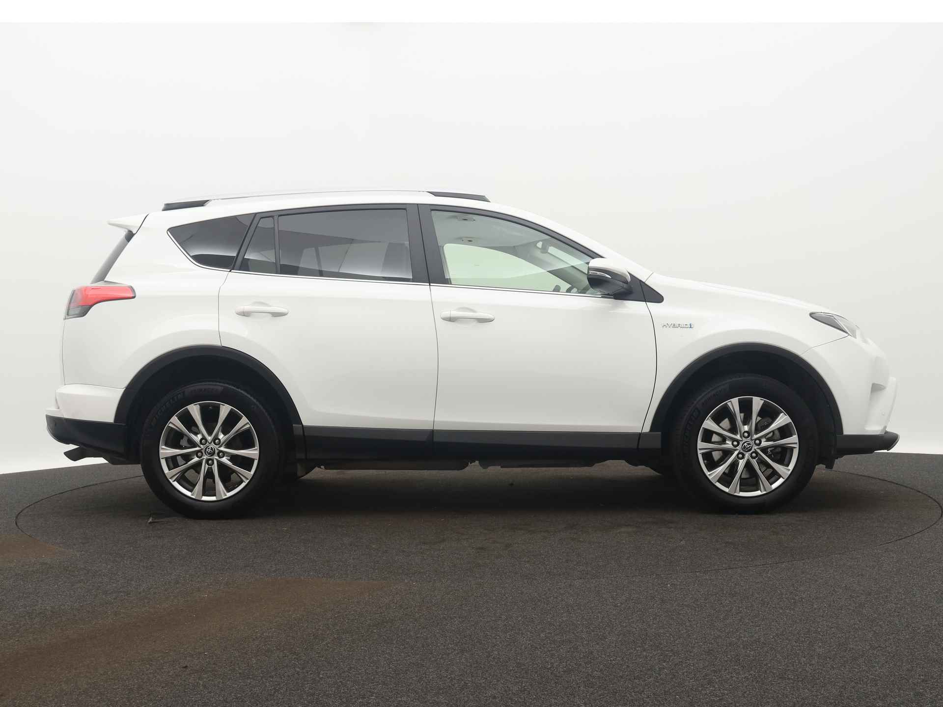 Toyota RAV4 2.5 Hybrid AWD Executive Limited | Parkeersensoren | Stoelverwarming | LM velgen | Camera | Navigatie | - 16/46