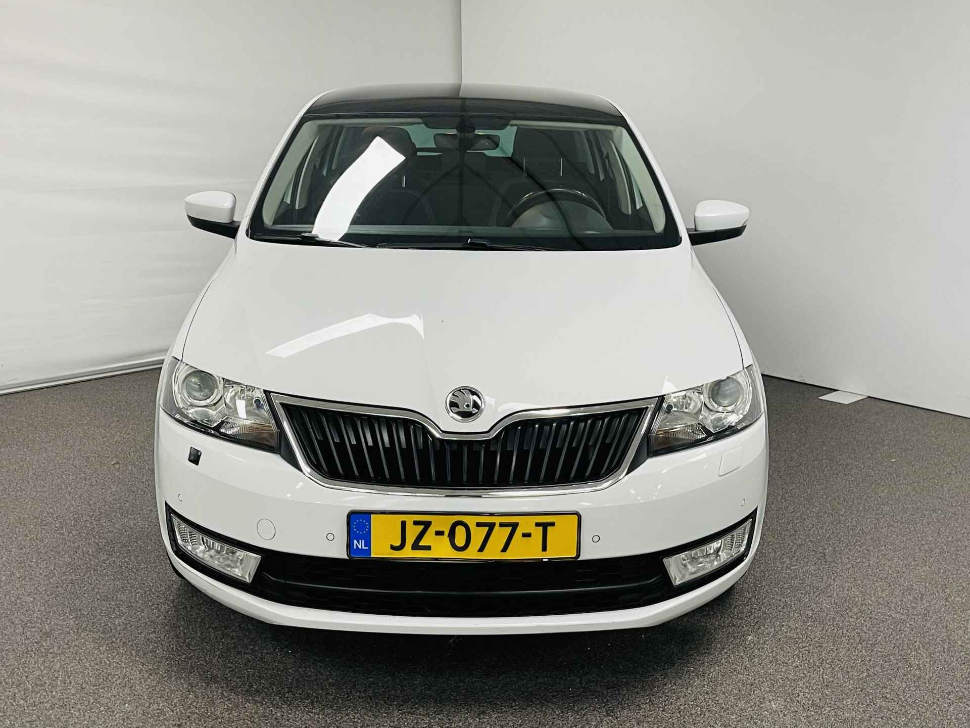 Skoda Rapid Spaceback 1.2 TSI Greentech JOY Automaat Navi Trekhaak camera stoelverwarming cruise controle parkeersensoren panoramadak cruise controle bluetooth zeer mooie auto - 3/23