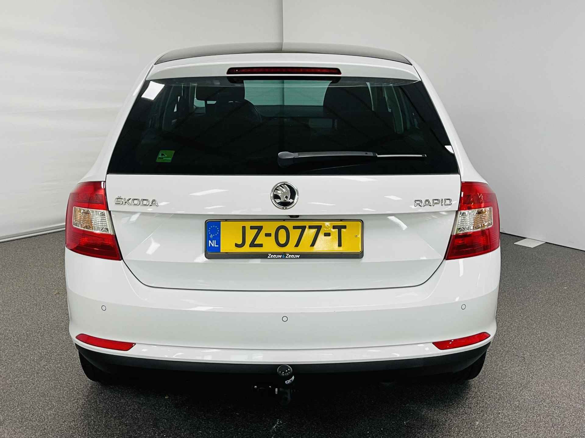 Skoda Rapid Spaceback 1.2 TSI Greentech JOY Automaat Navi Trekhaak camera stoelverwarming cruise controle parkeersensoren panoramadak cruise controle bluetooth zeer mooie auto - 4/23