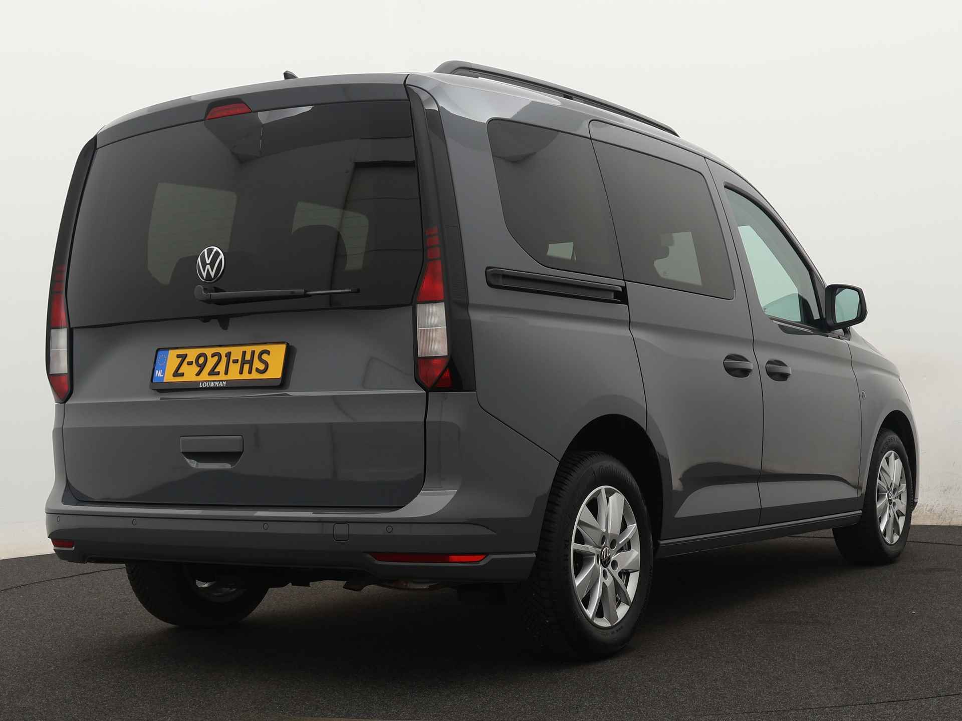 Volkswagen Caddy 1.5 TSI Life Ingepland voor nieuwe bodemverlaging t.b.v. rolstoelvervoer (Prijs incl. bodemverlaging) - 3/36