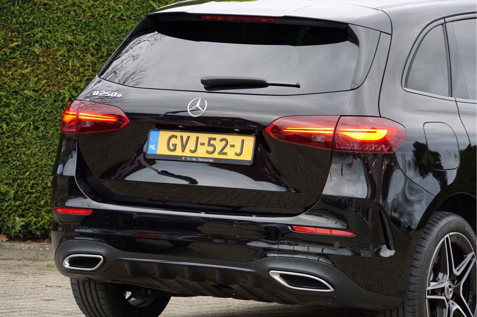 Mercedes-Benz B-Klasse B 250 e Facelift AMG Line Night | Keyless-Go Verwarmd Stuurwiel Sfeer - 60/65