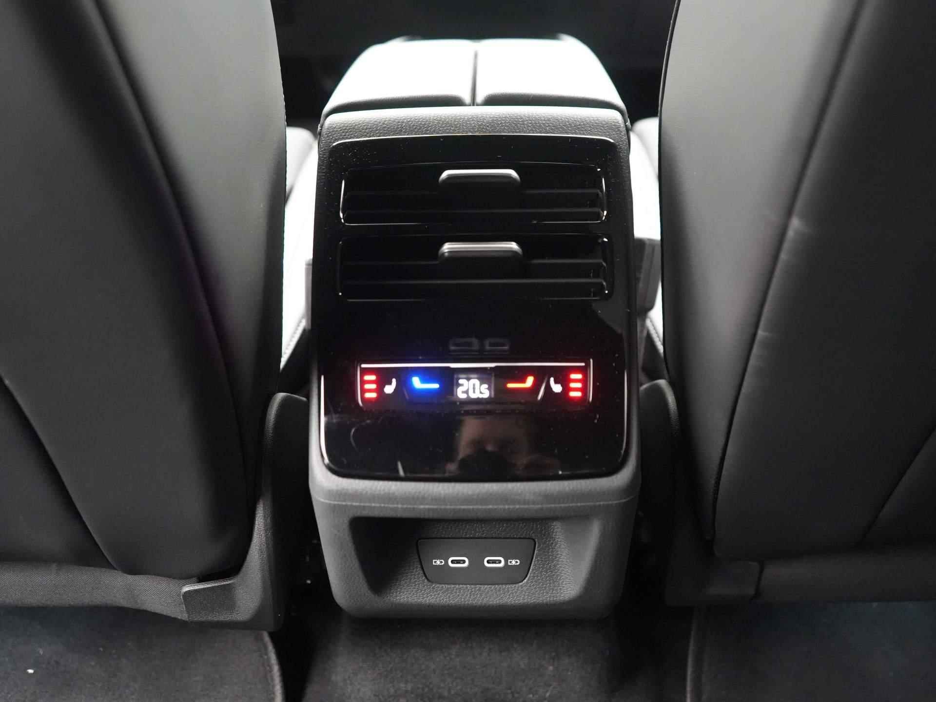 Volkswagen ID.7 Pro Business 77 kWh accu, 210 kW / 286 pk Limousin e Head up display + Massagestoel + IQ Light - 48/59