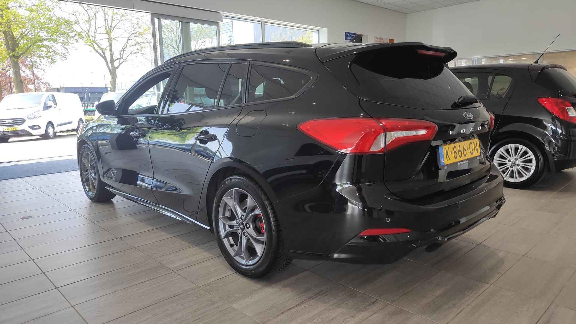 Ford Focus Wagon 1.5 EcoBoost ST Line X Business - 3/26