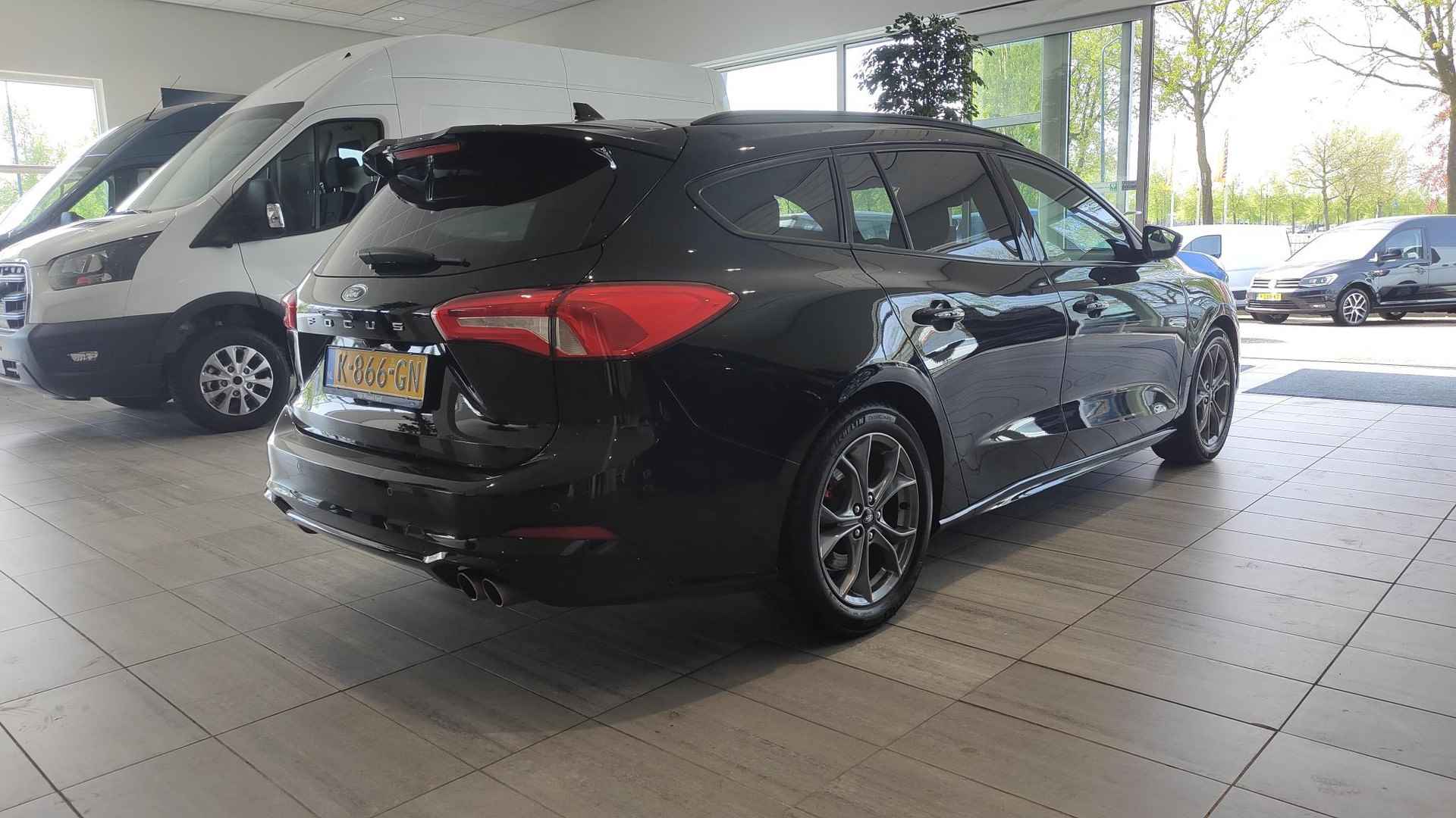 Ford Focus Wagon 1.5 EcoBoost ST Line X Business - 4/26
