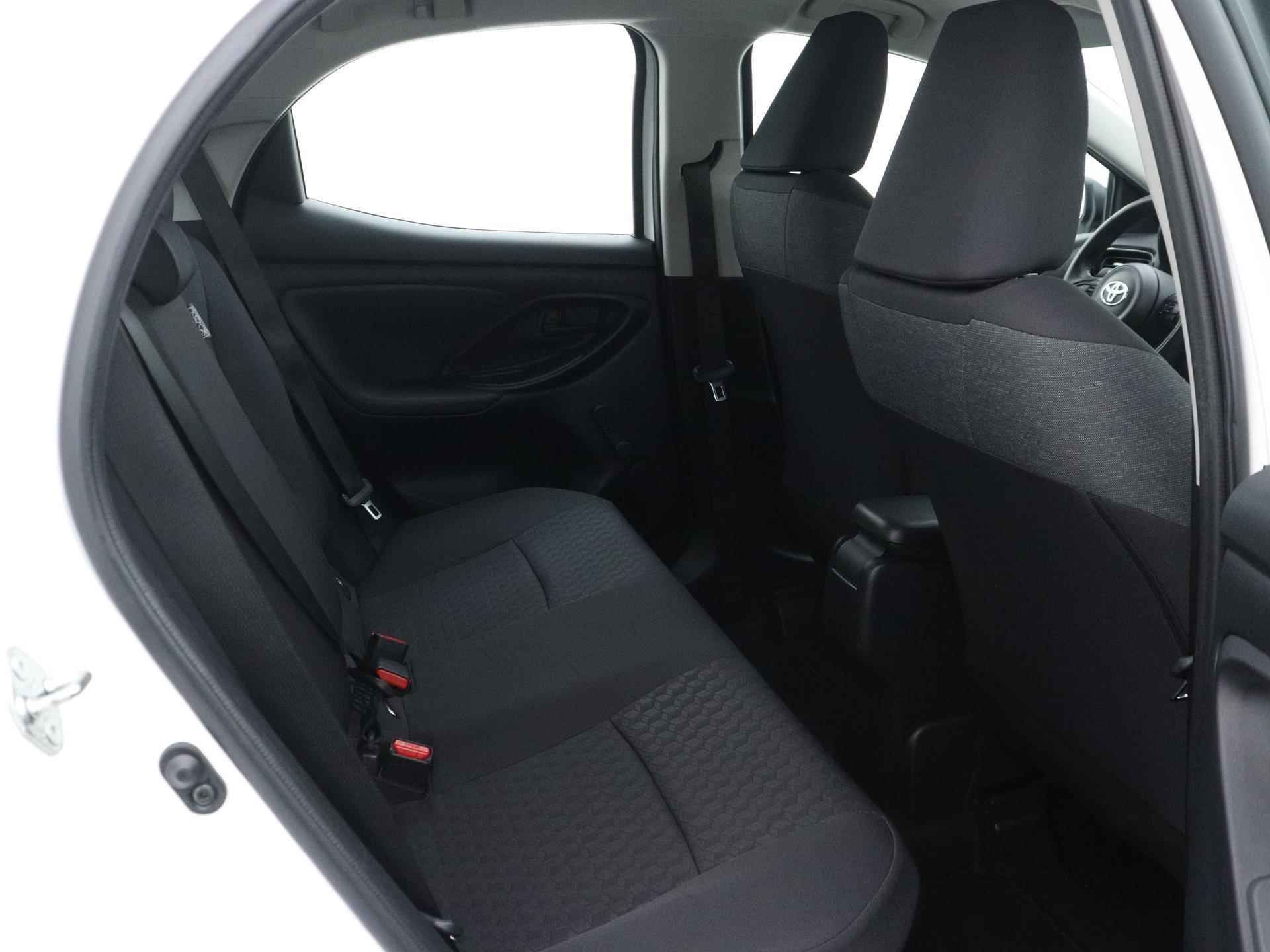 Toyota Yaris Hybrid Active 92pk Automaat | Climate Control | Camera | Adaptieve Cruise Control | Bluetooth | Parkeersensoren Achter - 20/32