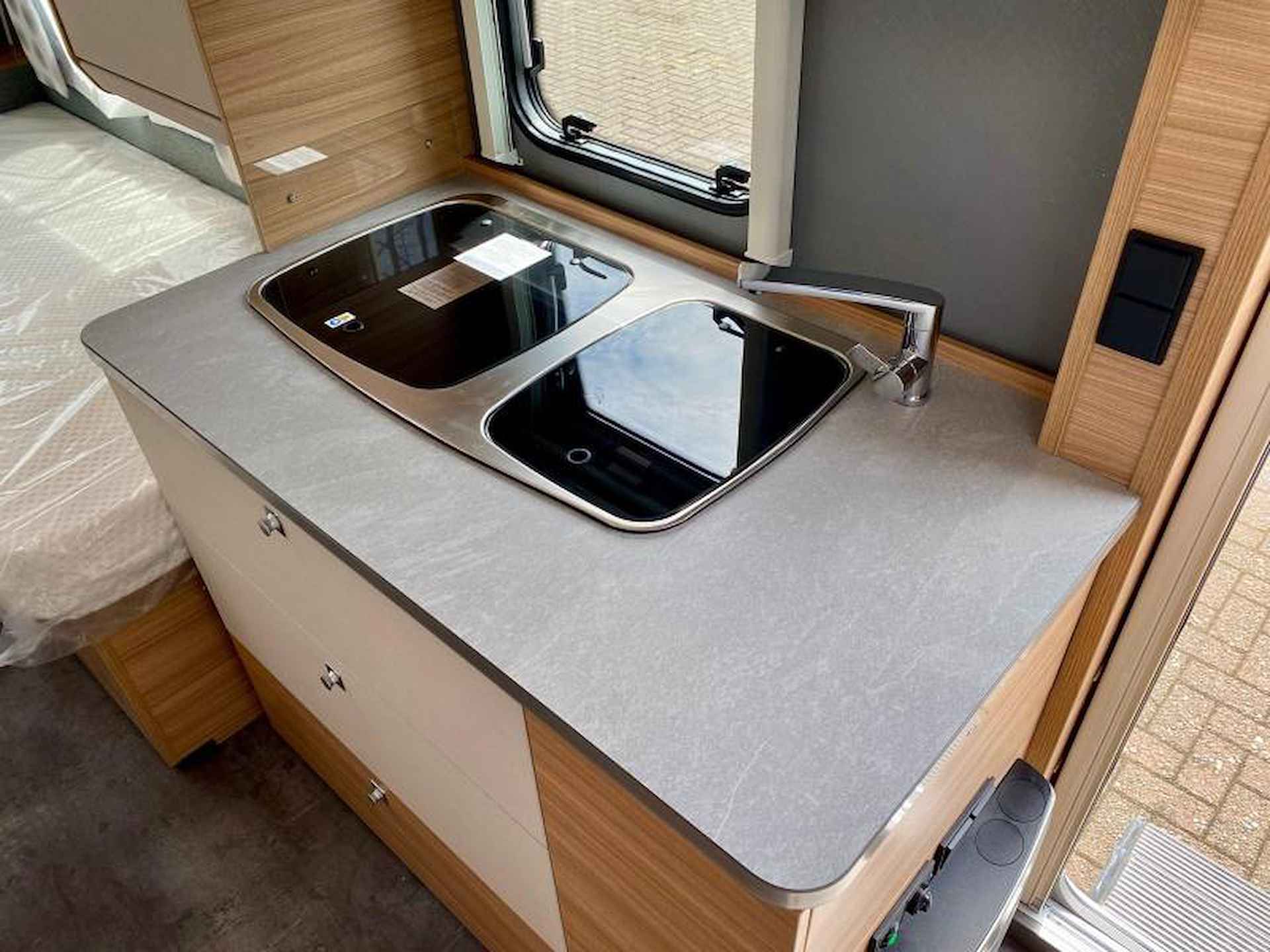 Dethleffs Camper Avantgarde 460 EL - 21/23