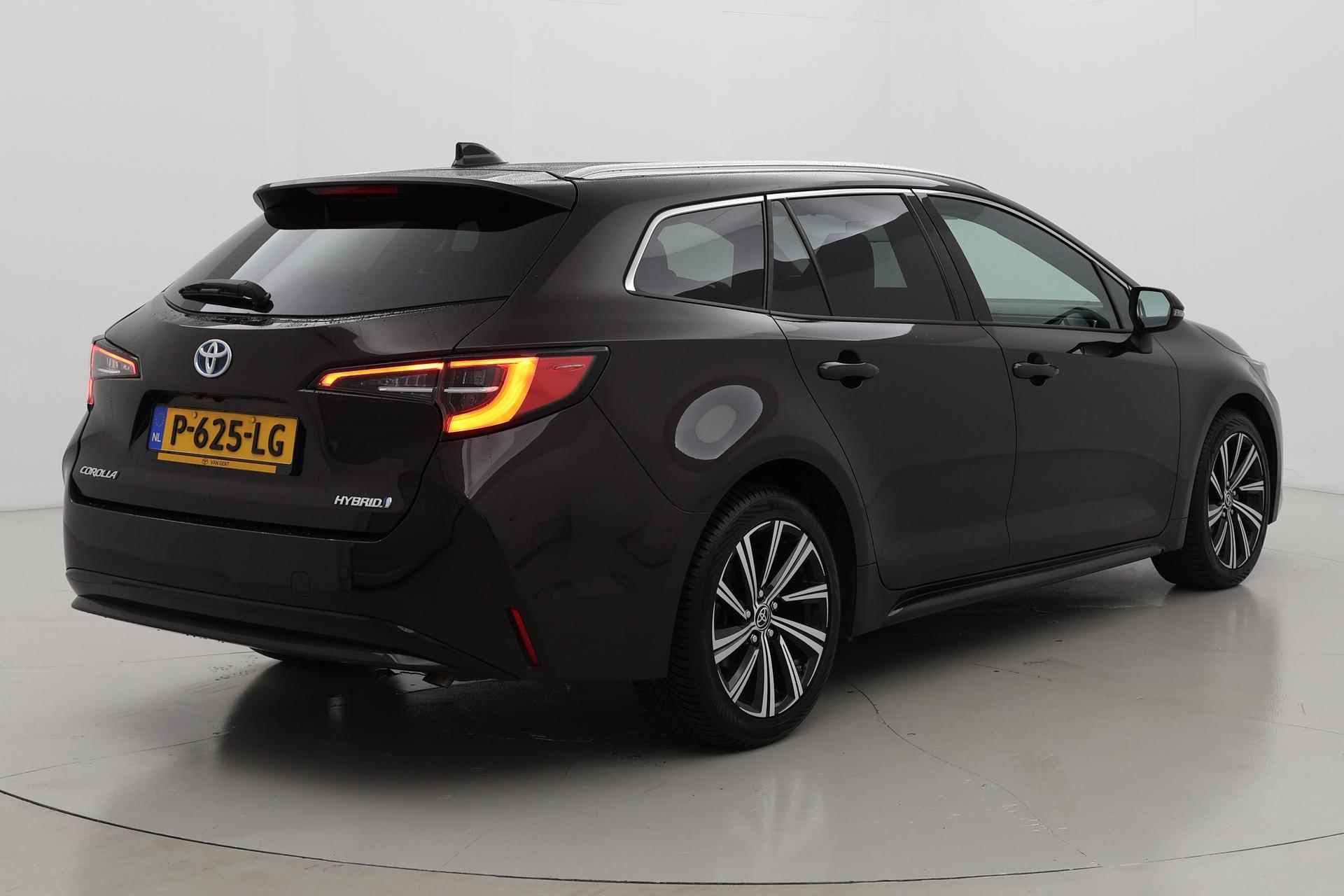 Toyota Corolla Touring Sports 1.8 Hybrid Dynamic Stoelverwarming - 32/34