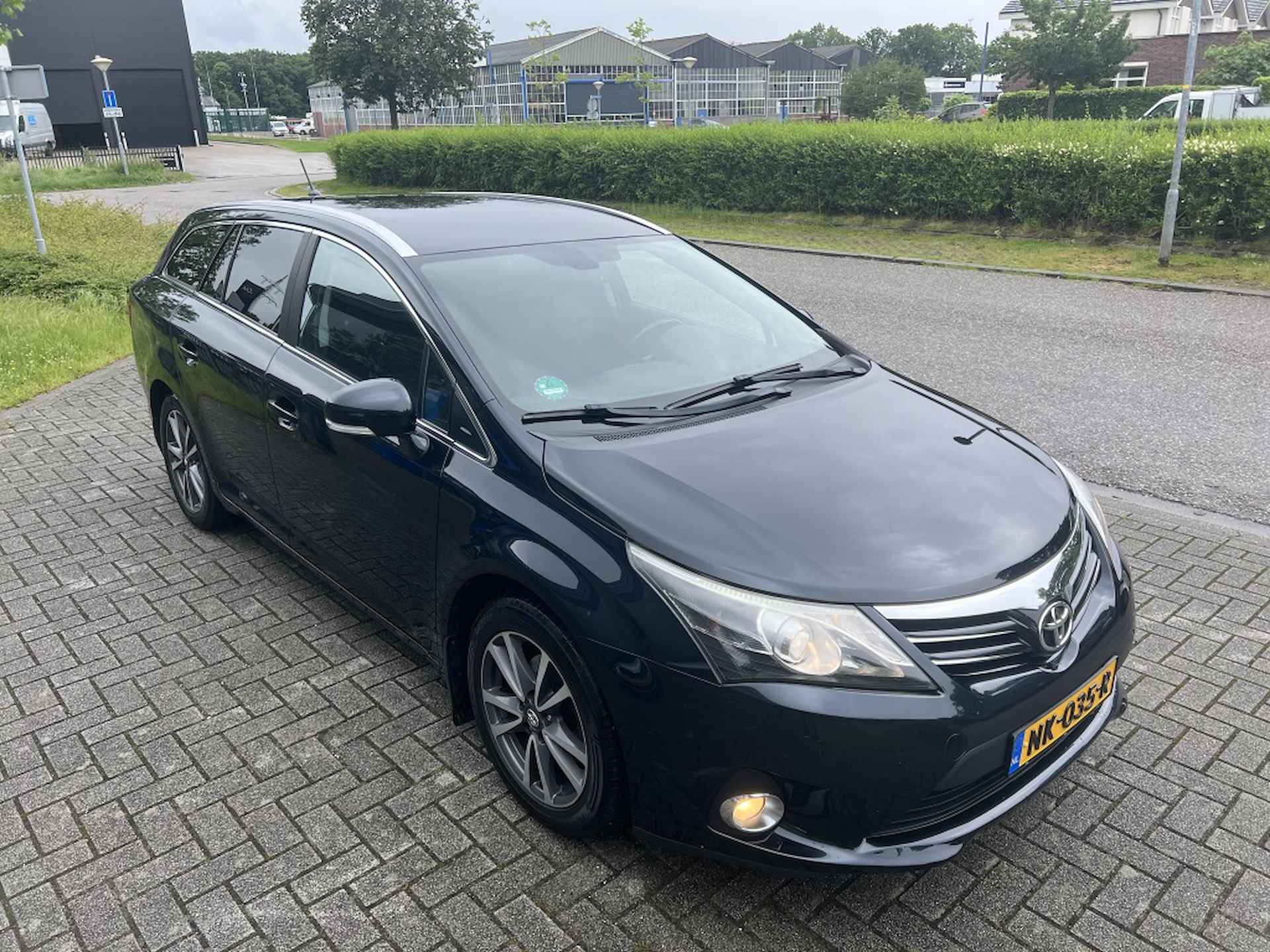 Toyota Avensis Wagon 1.6 VVTi Business | Navi | Trekhaak | Achterijtrijcamera - 5/22