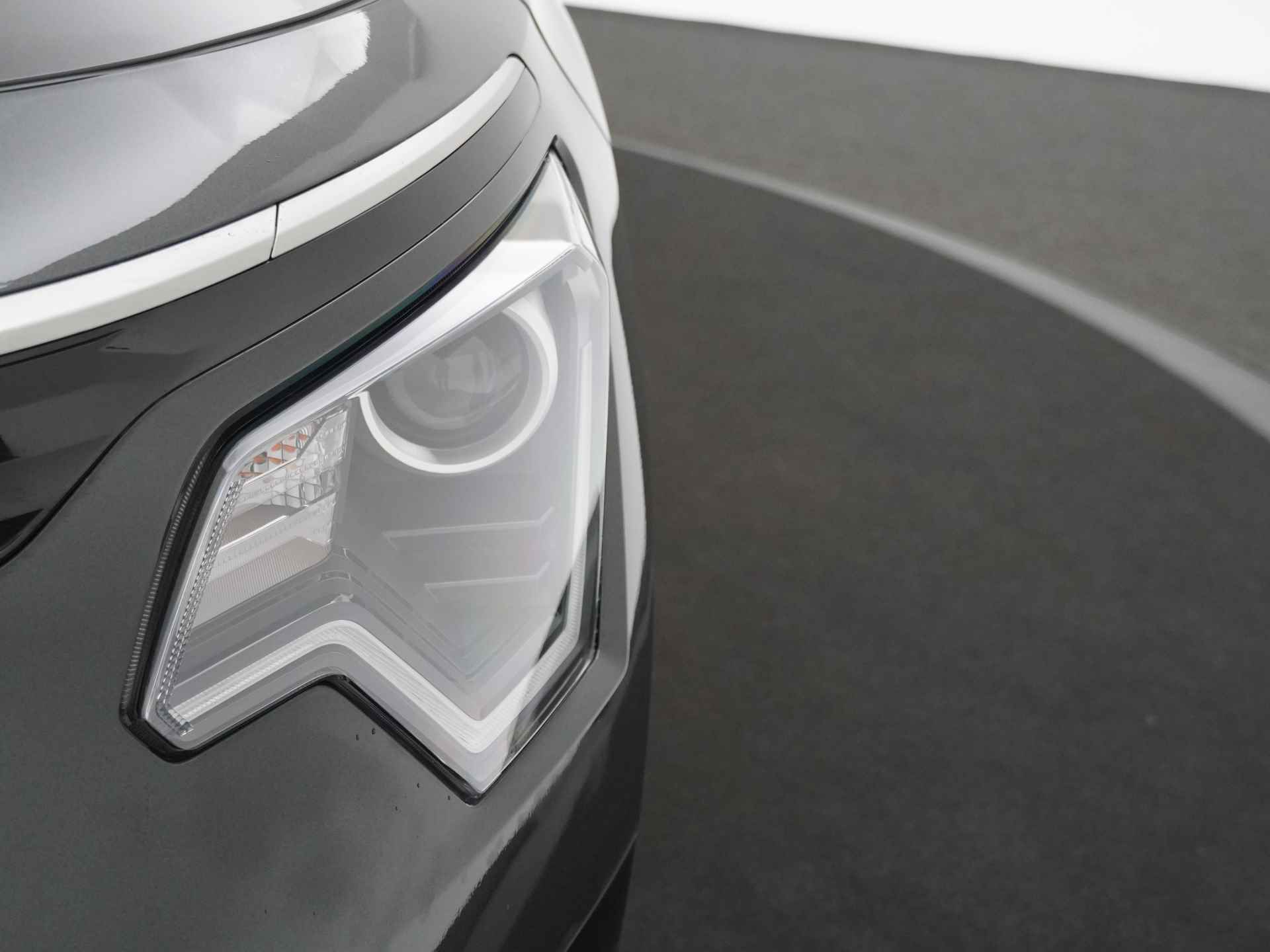 Kia Niro EV DynamicLine 64.8 kWh - Navigatie - Camera - Apple CarPlay/Android Auto - Cruise Control Adaptief - Rijdende Demo - Fabrieksgarantie tot 08-2029 - 14/46