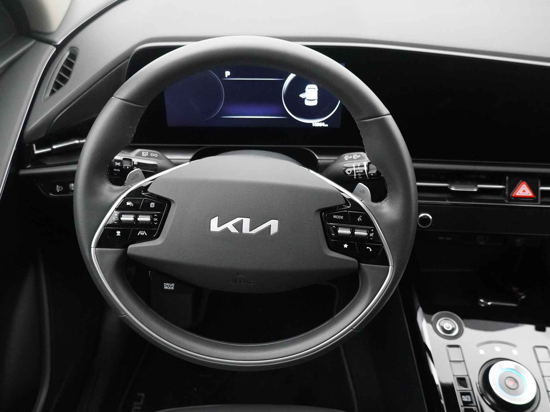Kia Niro EV DynamicLine 64.8 kWh - Navigatie - Camera - Apple CarPlay/Android Auto - Cruise Control Adaptief - Rijdende Demo - Fabrieksgarantie tot 08-2029 - 37/46