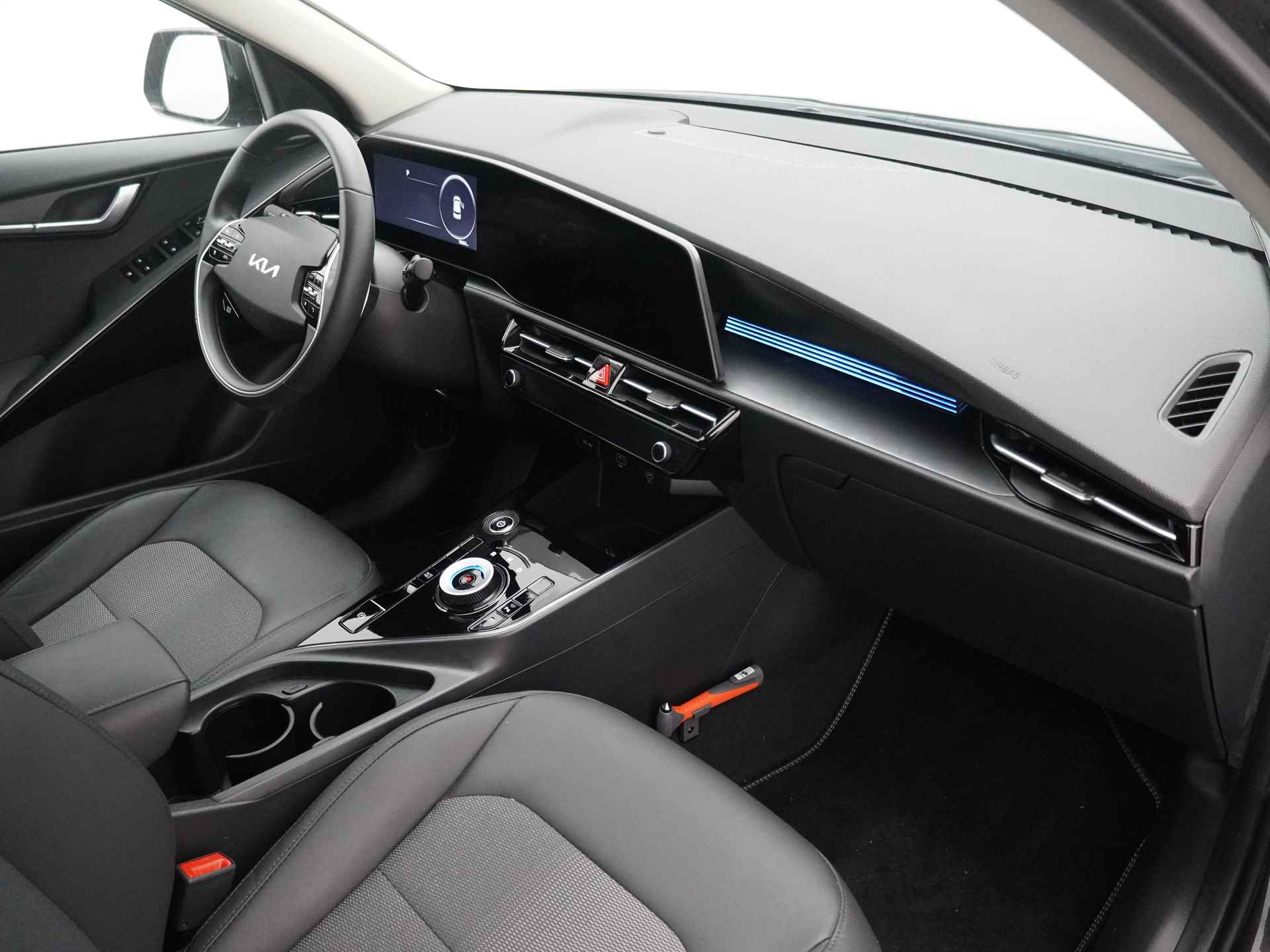 Kia Niro EV DynamicLine 64.8 kWh - Navigatie - Camera - Apple CarPlay/Android Auto - Cruise Control Adaptief - Rijdende Demo - Fabrieksgarantie tot 08-2029 - 39/46