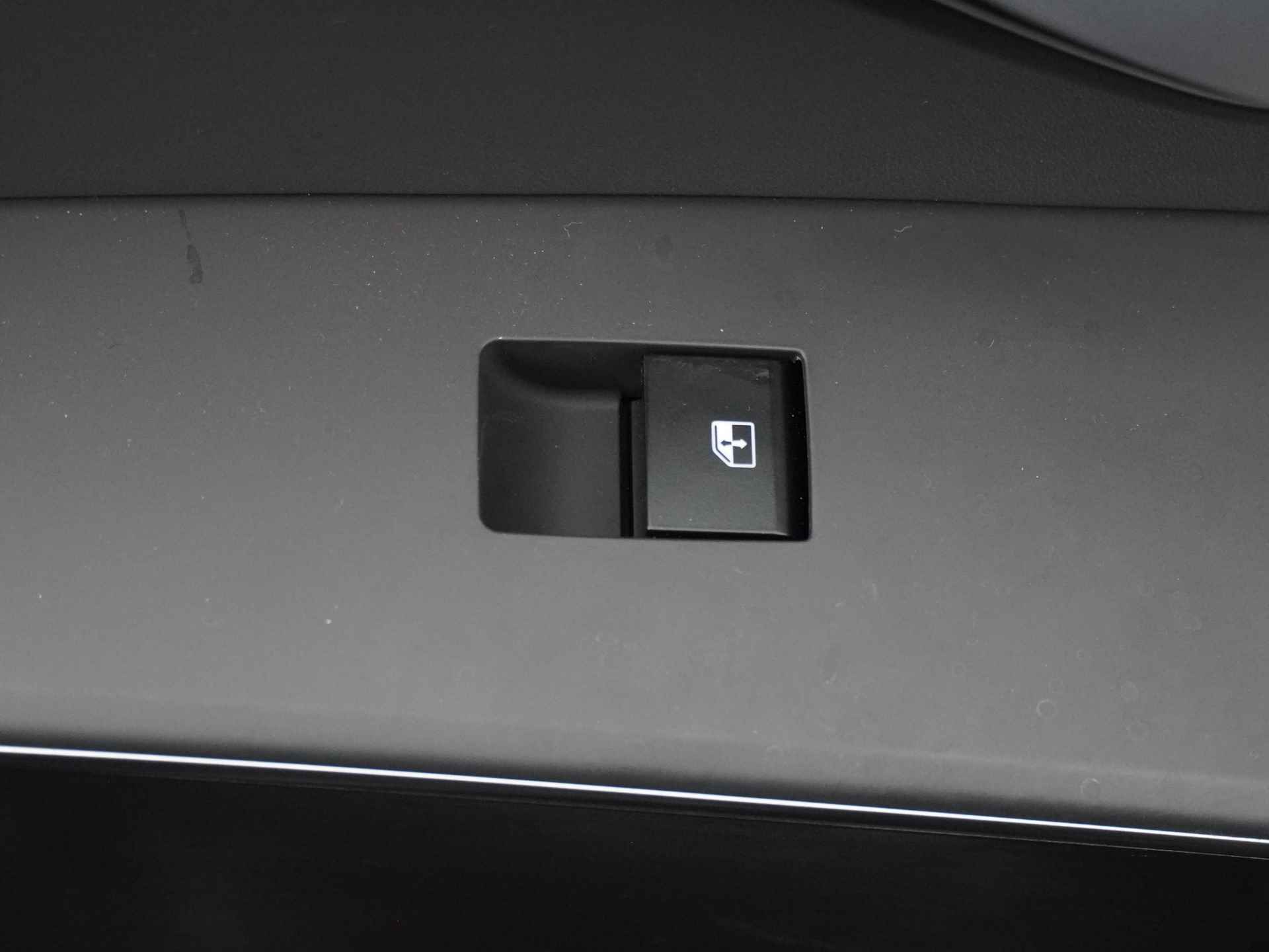 Kia Niro EV DynamicLine 64.8 kWh - Navigatie - Camera - Apple CarPlay/Android Auto - Cruise Control Adaptief - Rijdende Demo - Fabrieksgarantie tot 08-2029 - 42/46