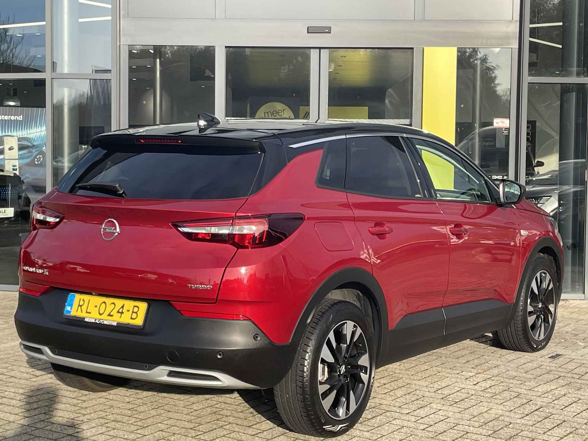 Opel Grandland X 1.2 Turbo Innovation Verwarmbare voorstoelen/voorruit/stuur | Lichtmetalen velgen | - 2/28