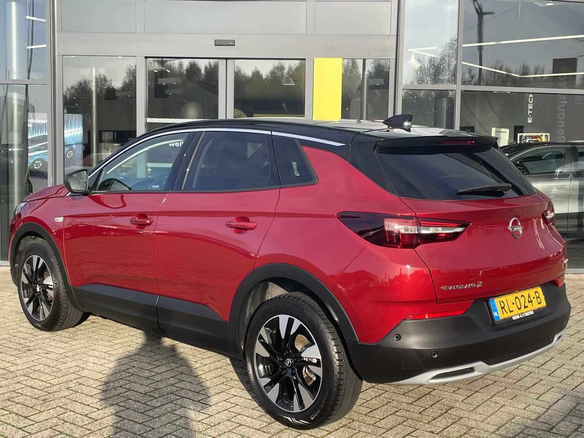 Opel Grandland X 1.2 Turbo Innovation Verwarmbare voorstoelen/voorruit/stuur | Lichtmetalen velgen | - 4/28