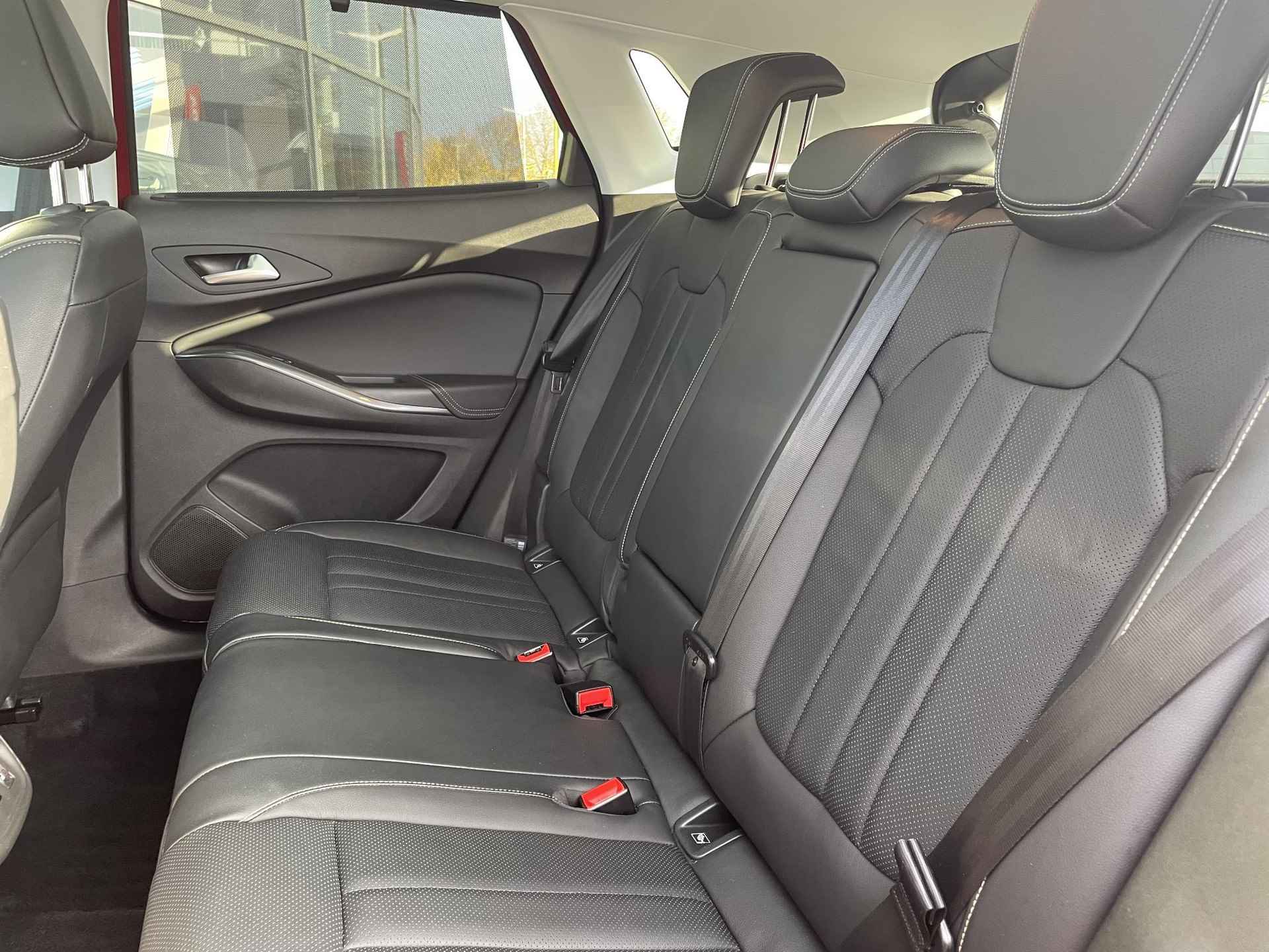 Opel Grandland X 1.2 Turbo Innovation Verwarmbare voorstoelen/voorruit/stuur | Lichtmetalen velgen | - 8/28