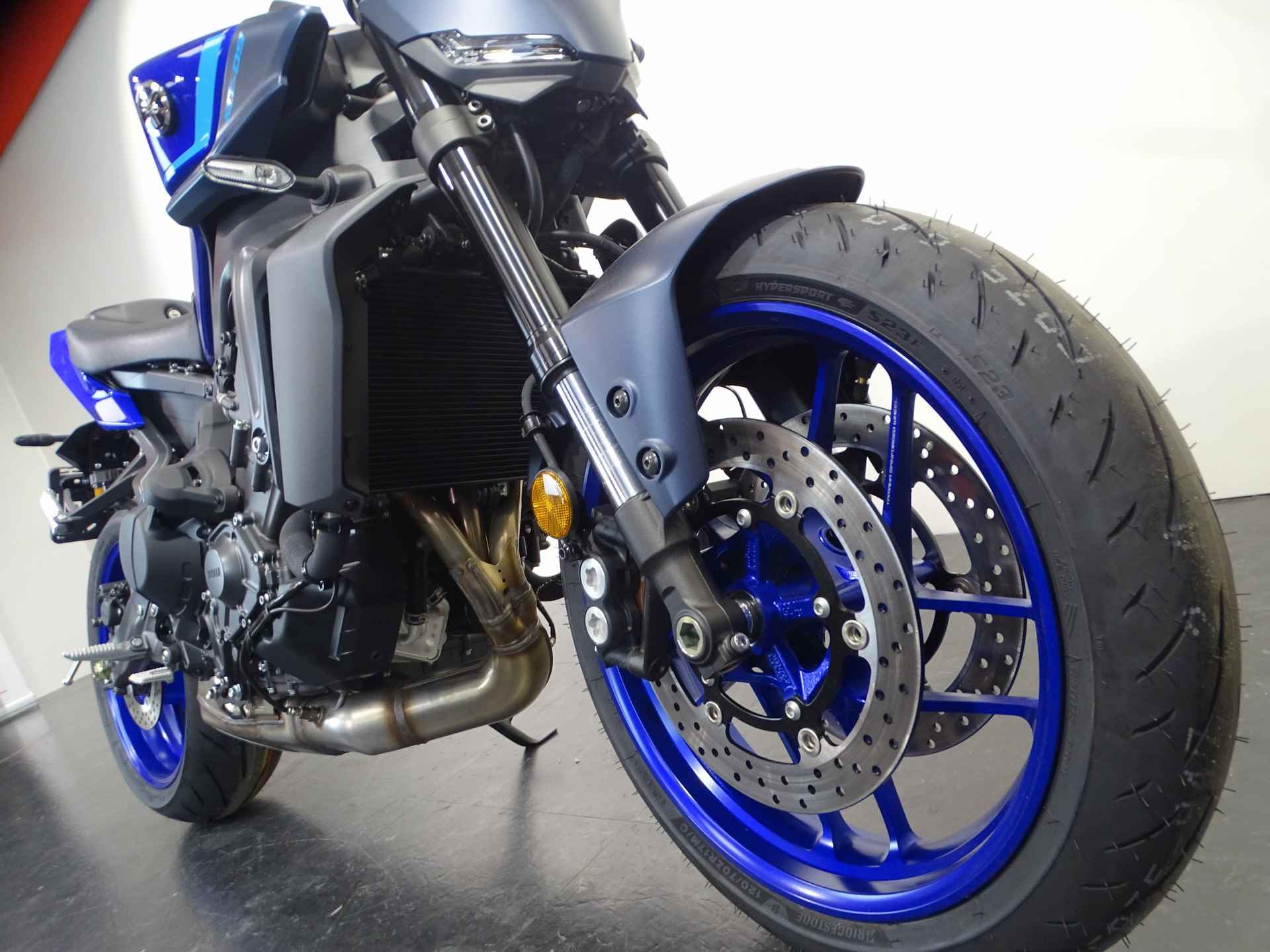 Yamaha MT-09 Y-AMT - 4/7