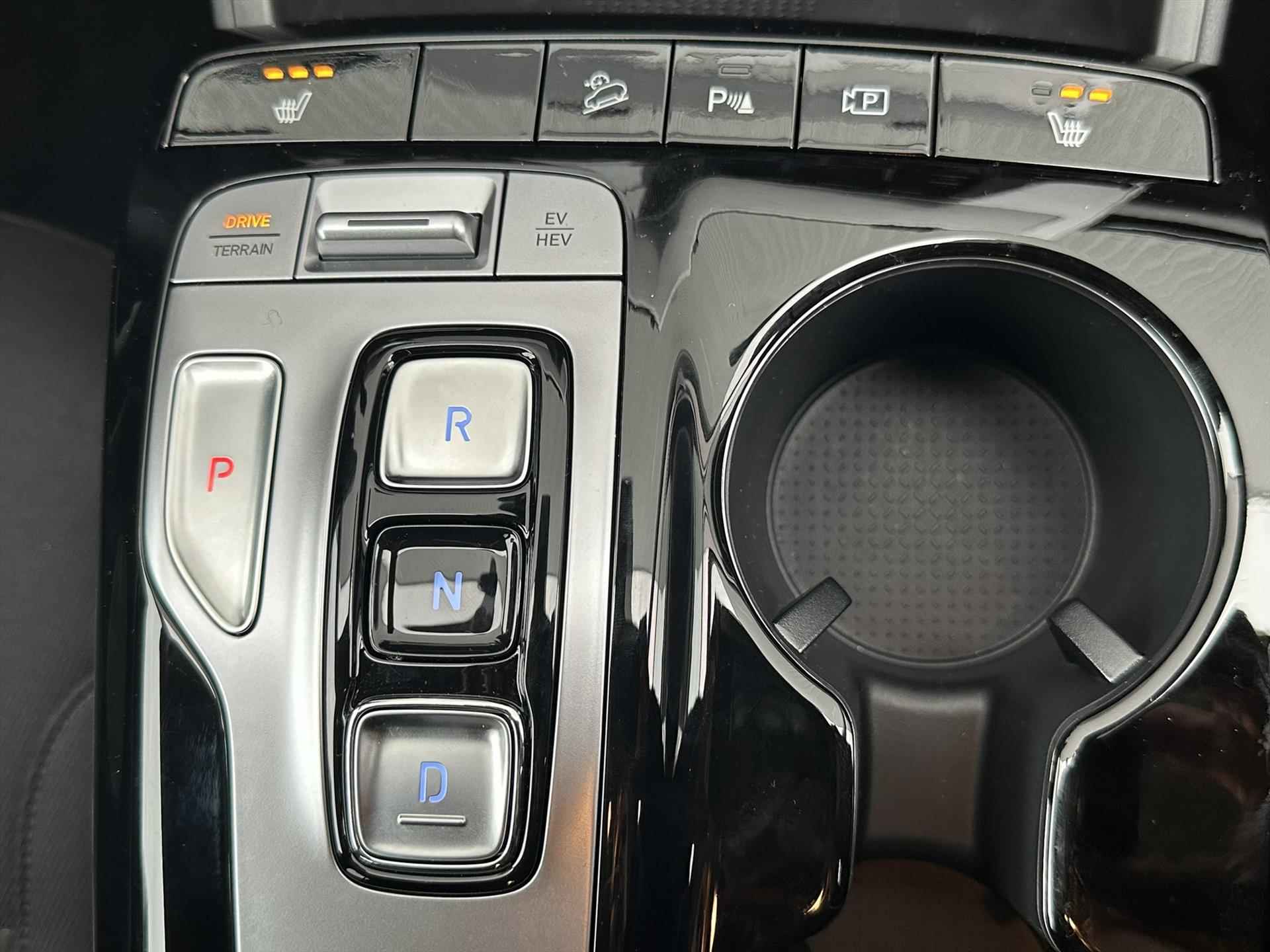 HYUNDAI Tucson 1.6 T-GDi PHEV 265pk AWD Aut. Comfort | 19" LM-velgen | Navigatie | Bluetooth | AppleCarplay/Android Auto | All seasonbanden | Sidesteps - 37/49
