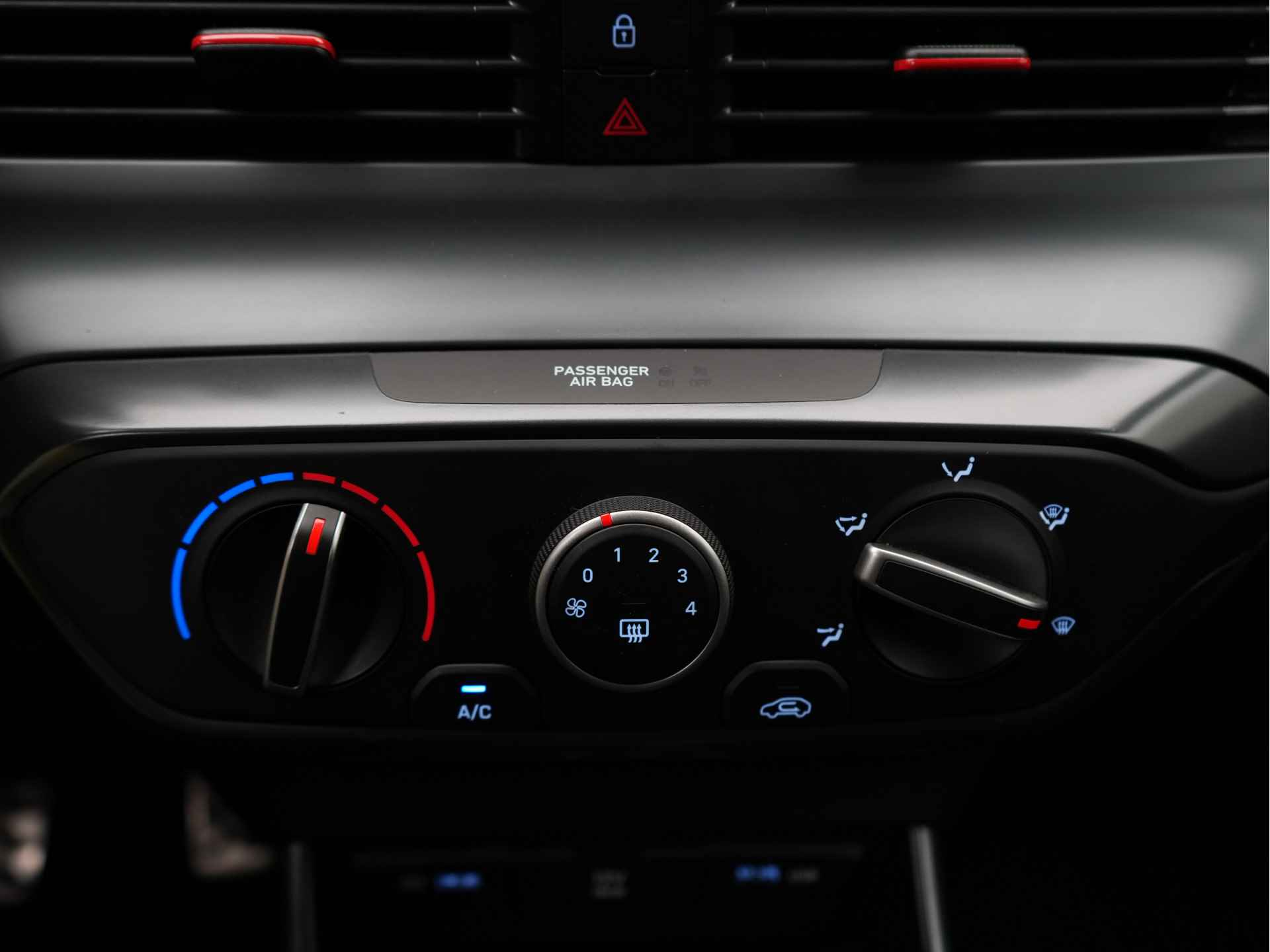 Hyundai i20 1.0 T-GDI N Line Sportstoelen | Navigatie | Parkeercamera | BOSE Audio | - 15/35