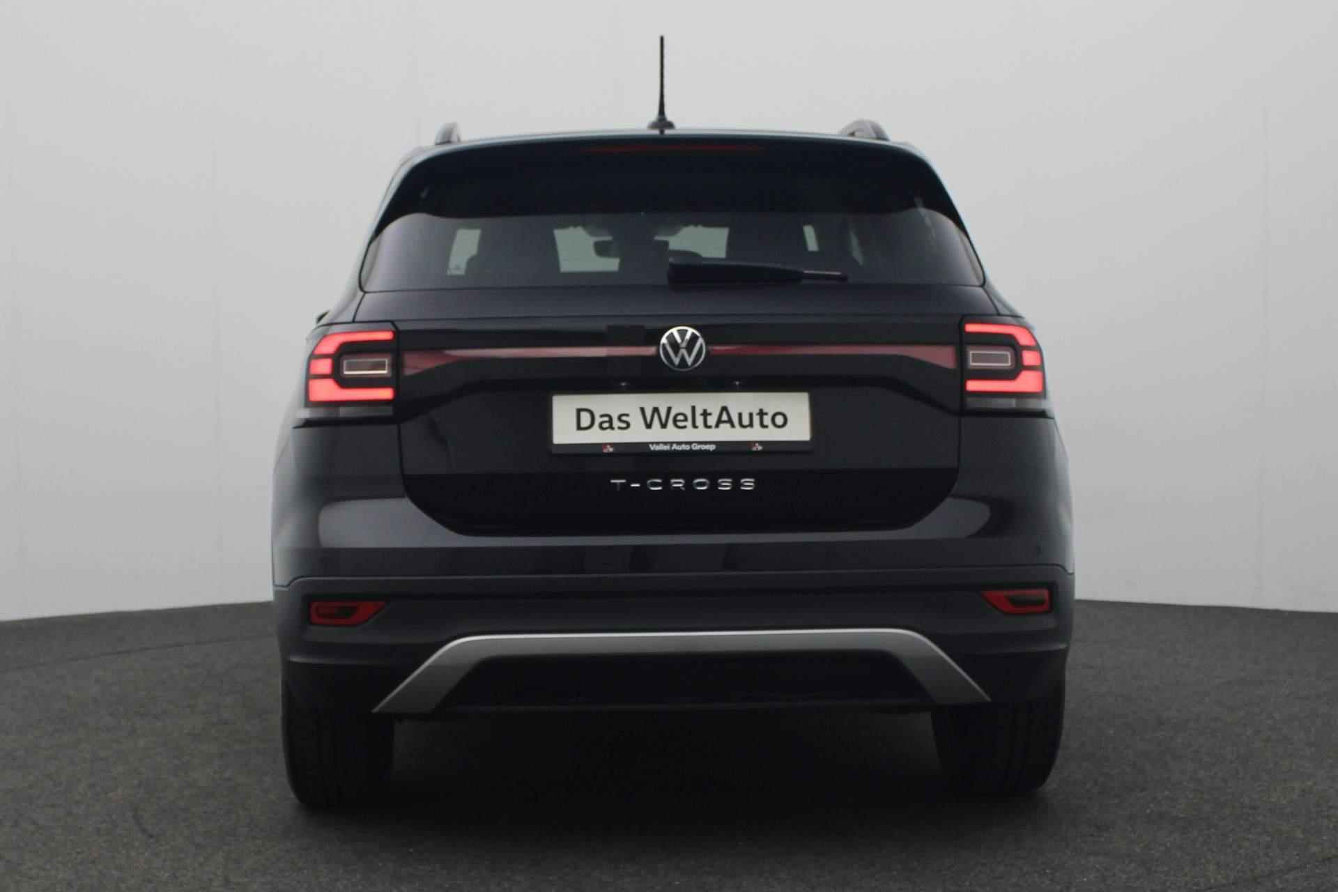 Volkswagen T-Cross 1.0 TSI 110PK DSG Active | Navi | Camera | LED | ACC | 17 inch - 16/39