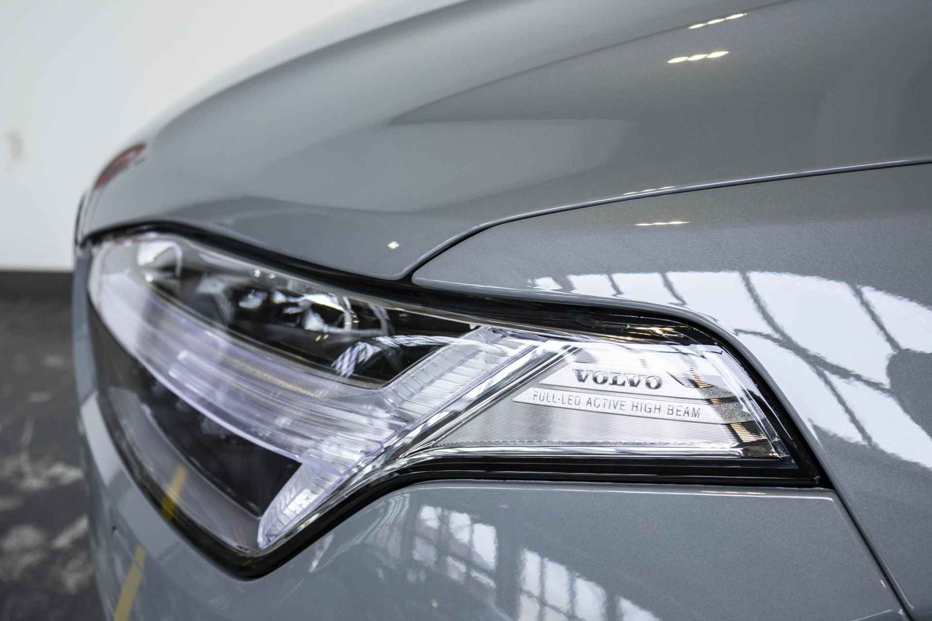 Volvo XC90 T8 Recharge AWD Ultimate Dark | Bowers & Wilkins | Luchtvering | Panoramadak | Stoelventilatie | Stoel- en stuurverwarming | 360º camera - 13/44