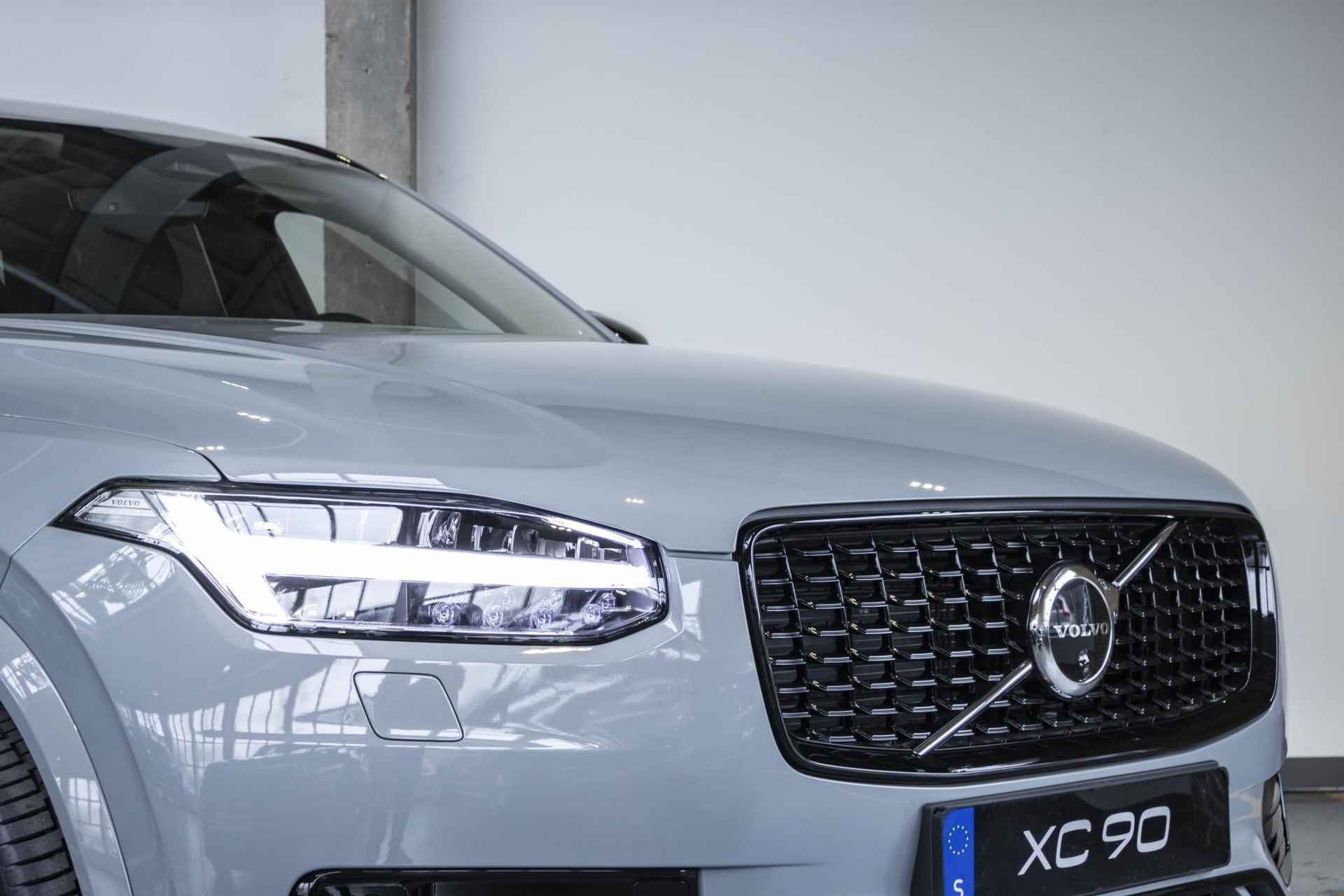 Volvo XC90 T8 Recharge AWD Ultimate Dark | Bowers & Wilkins | Luchtvering | Panoramadak | Stoelventilatie | Stoel- en stuurverwarming | 360º camera - 15/44