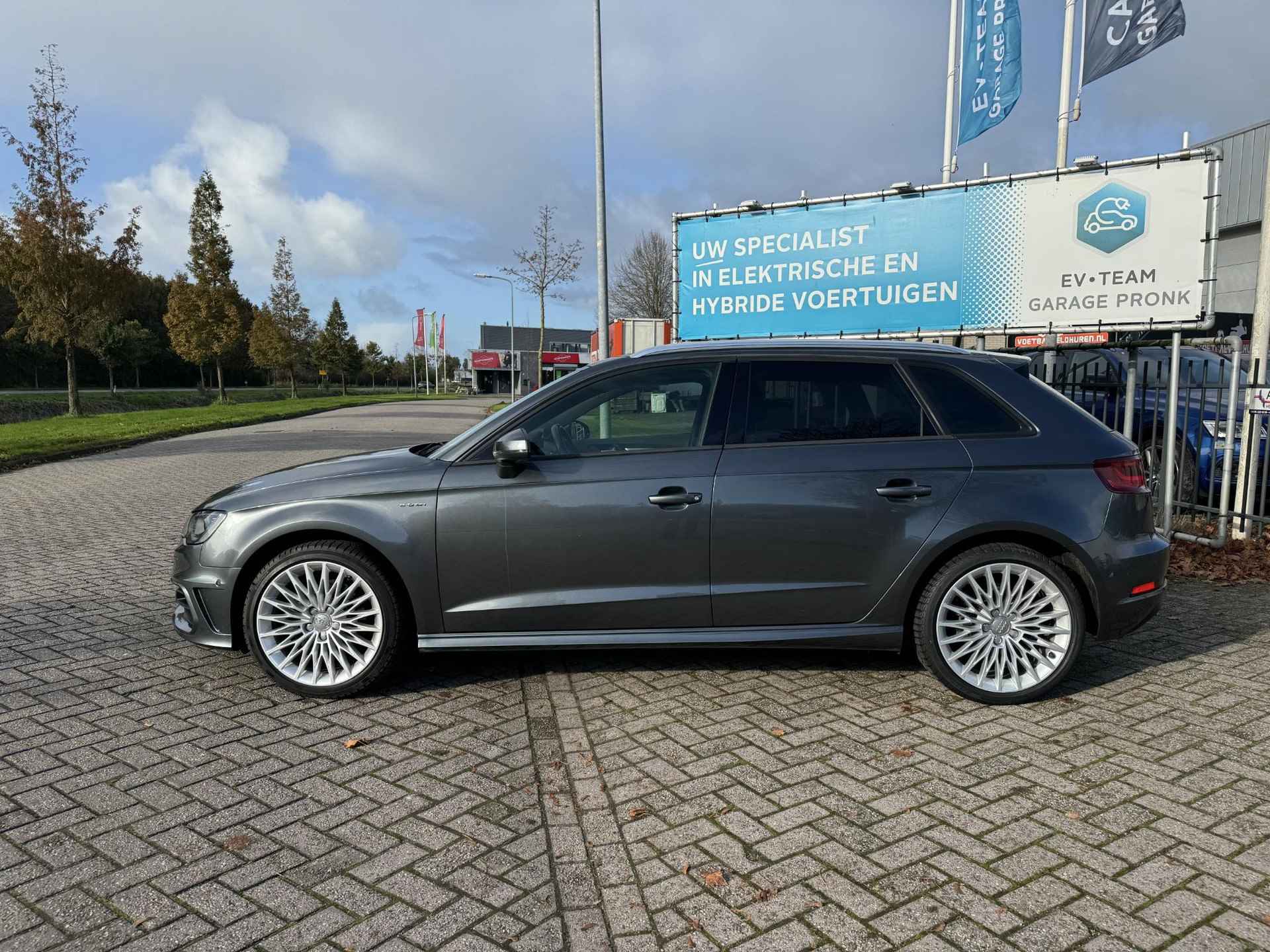 Audi A3 Sportback 1.4 e-tron PHEV CARPLAY/B&O/KEYLESS/CAMERA - 4/37