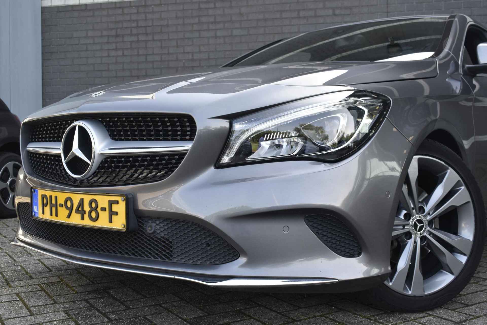 Mercedes-Benz CLA-klasse Shooting Brake 180 Business Solution NL Auto / Camera / Navigatie / Stoelverwarming - 9/32