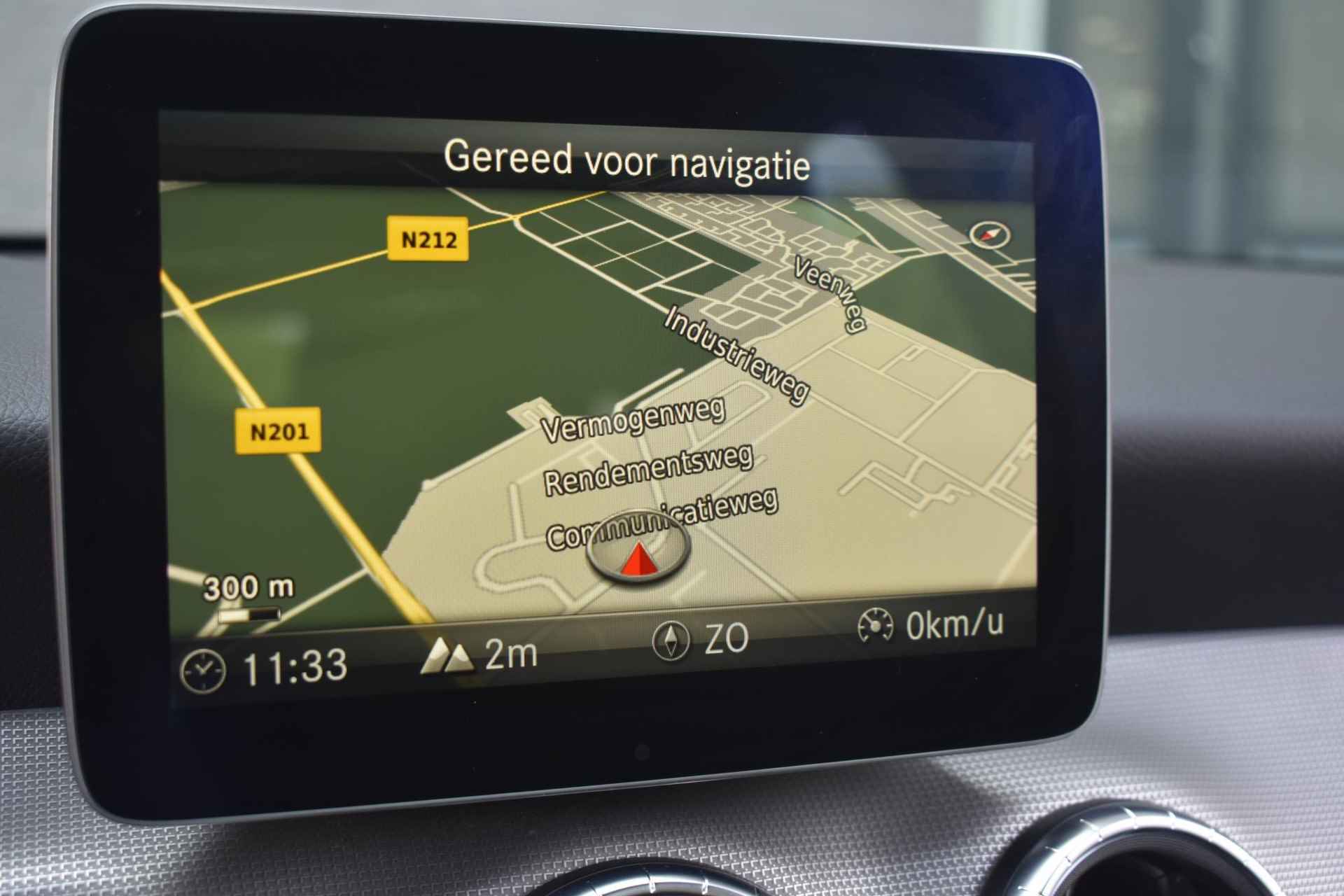 Mercedes-Benz CLA-klasse Shooting Brake 180 Business Solution NL Auto / Camera / Navigatie / Stoelverwarming - 19/32