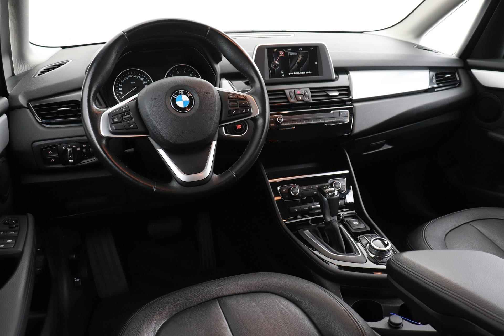 BMW 2-serie Active Tourer 225xe iPerformance Centennial Executive | Trekhaak | Climate Control | 17" Velgen | Navigatie | - 14/40