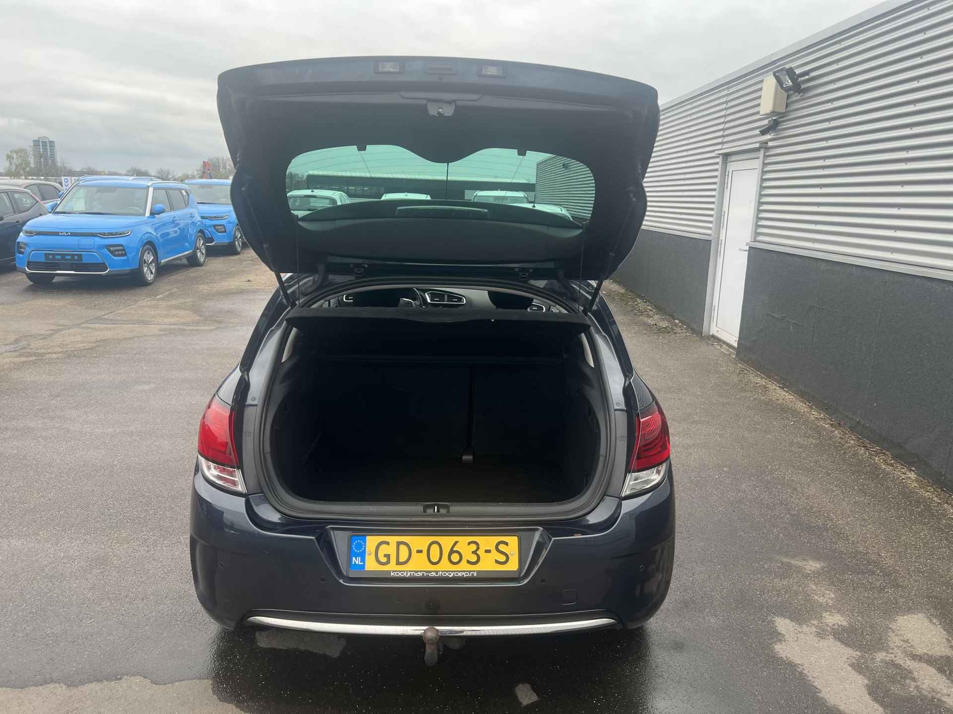 Citroen C4 1.2 PureTech Business Navigatie, Trekhaak, Climate control, Cruise control, Dealeronderhouden, Privacy glass - 9/31